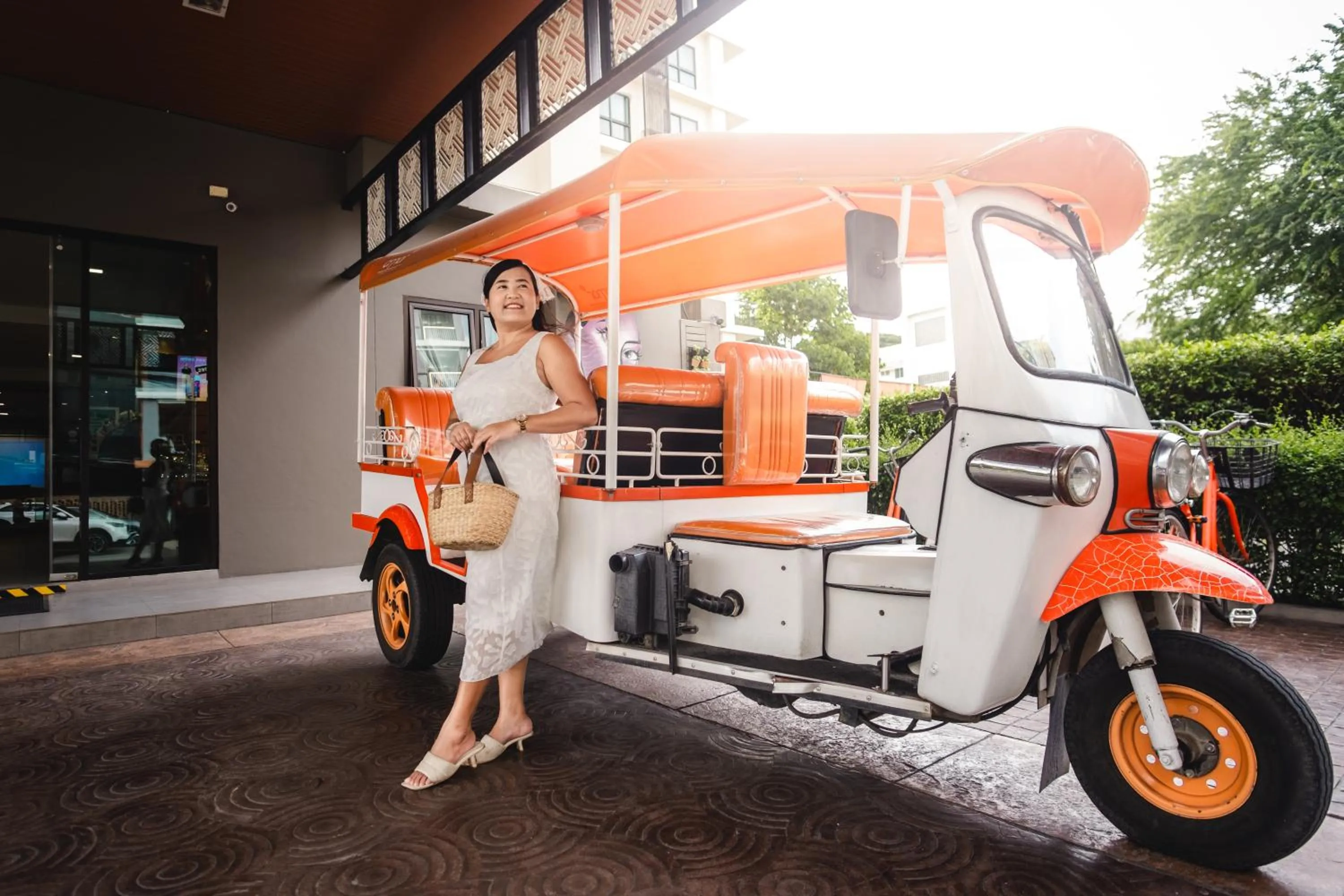 shuttle in Cmor Nimman by Recall Hotels