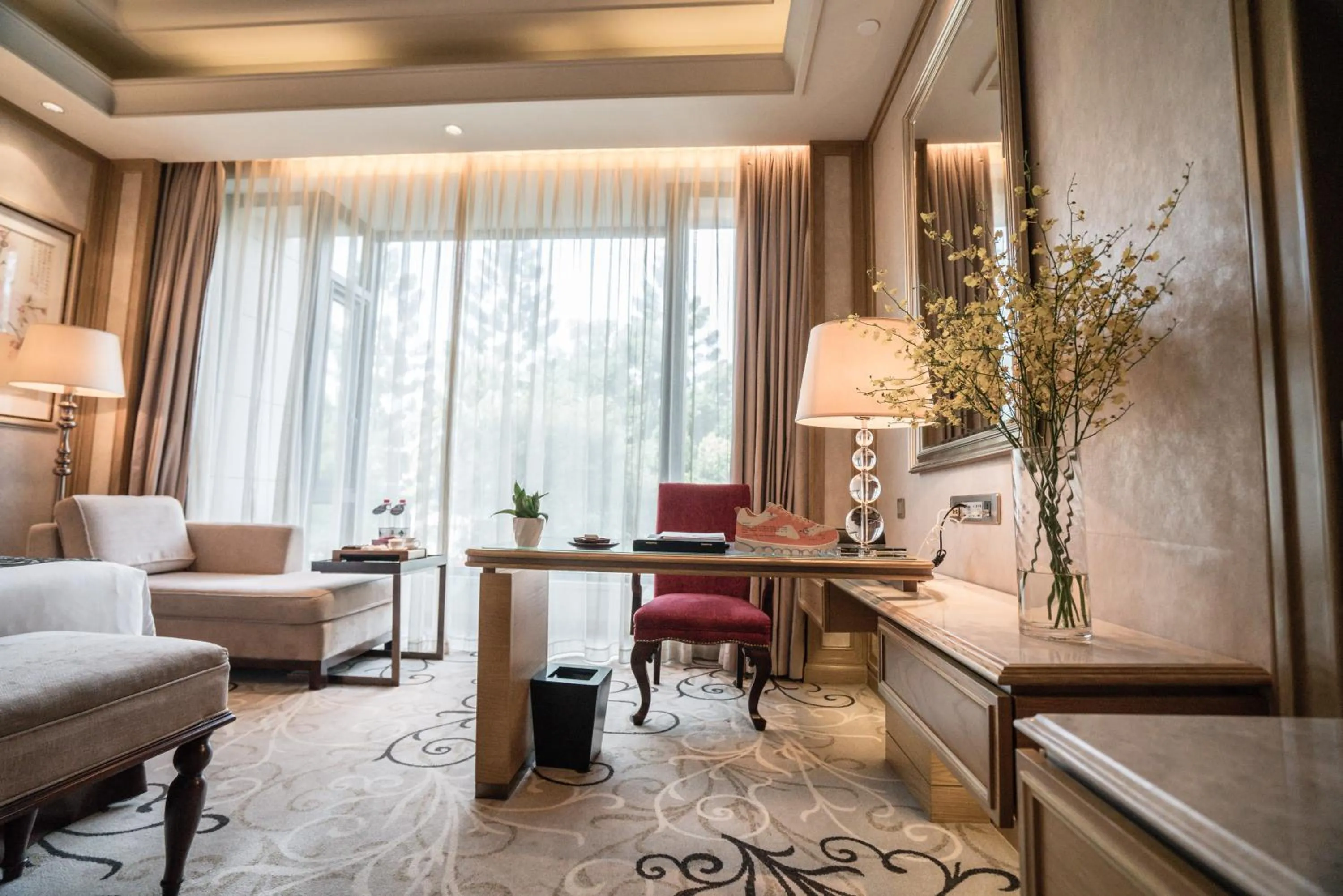 Seating area in C&D Hotel Fuzhou