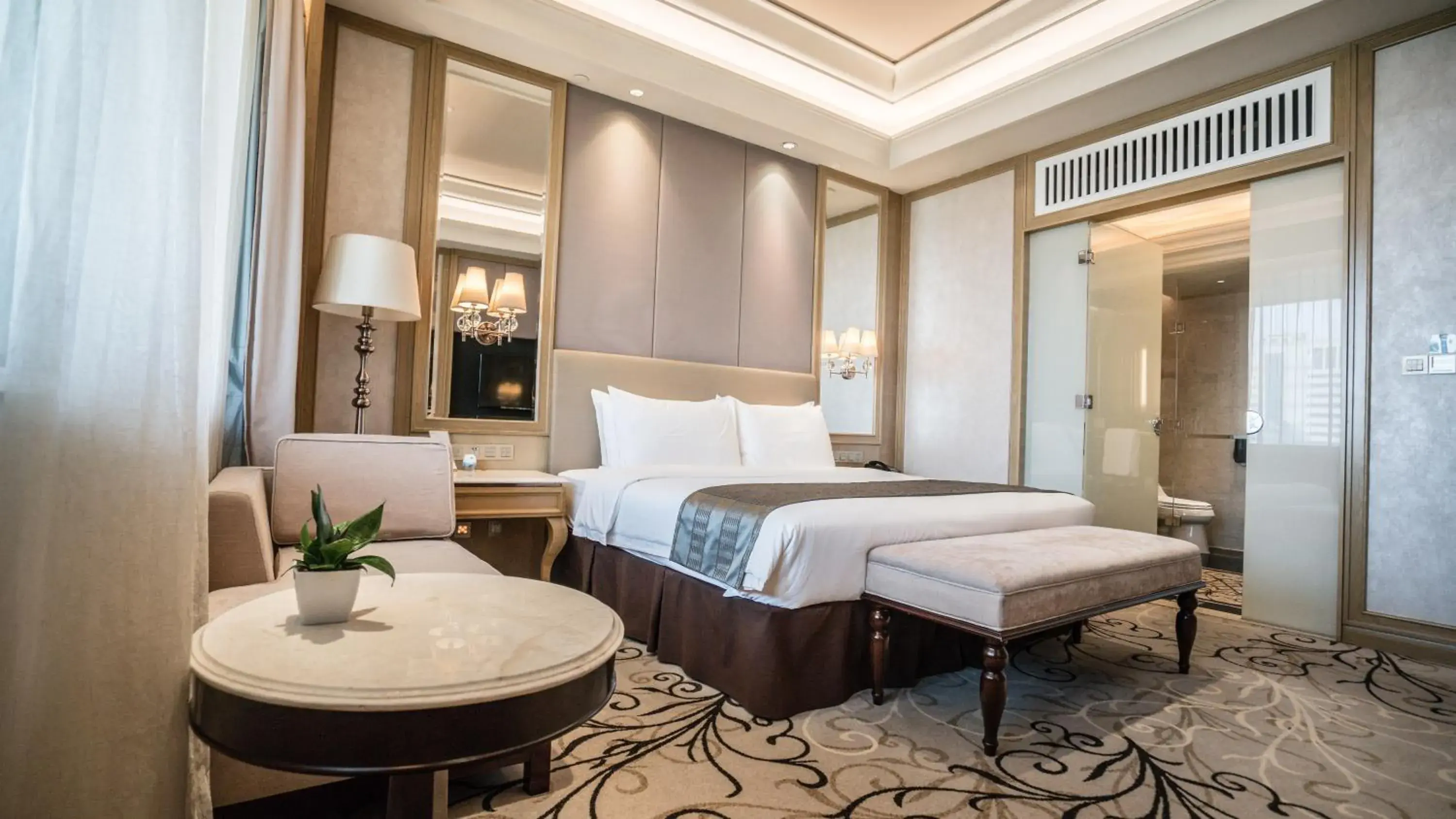 Business Suite - single occupancy in C&D Hotel Fuzhou Business Suite - single occupancy in C&D Hotel Fuzhou