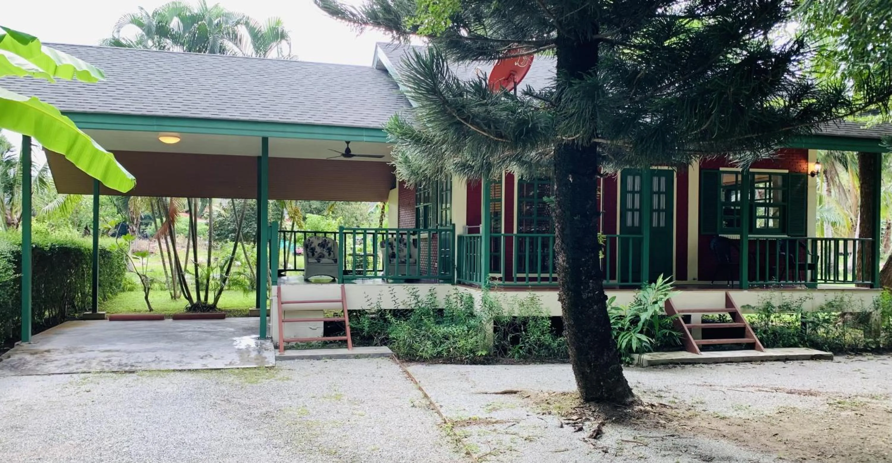 Property building in Fisherman Way Beach Villa