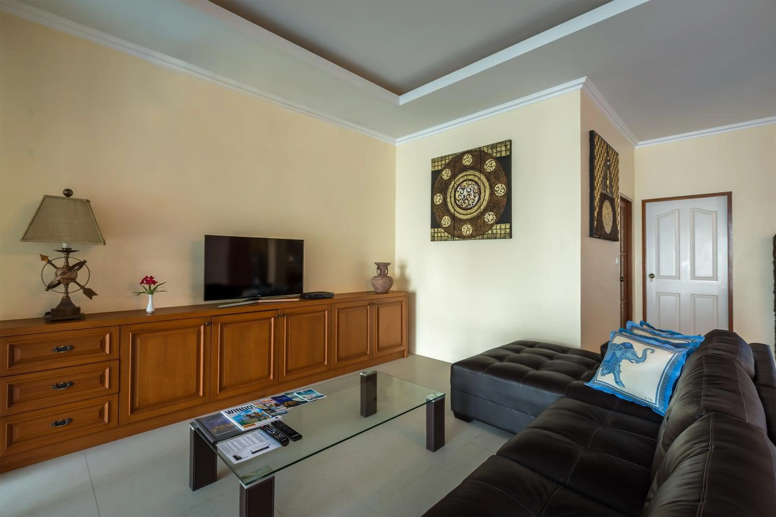 Living room in Fisherman Way Beach Villa