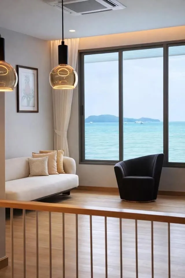 Living room in Fisherman Way Beach Villa