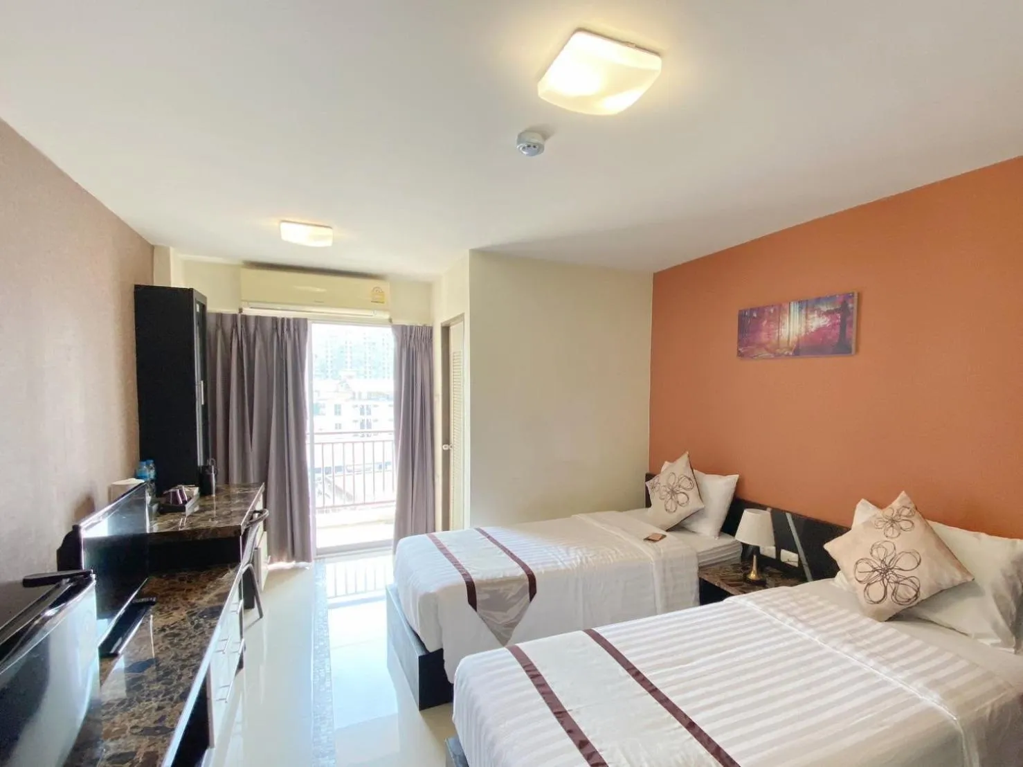 Bedroom, Bed in Leelawadee Modern Resort Huaykwang - ลีลาวดี ห้วยขวาง