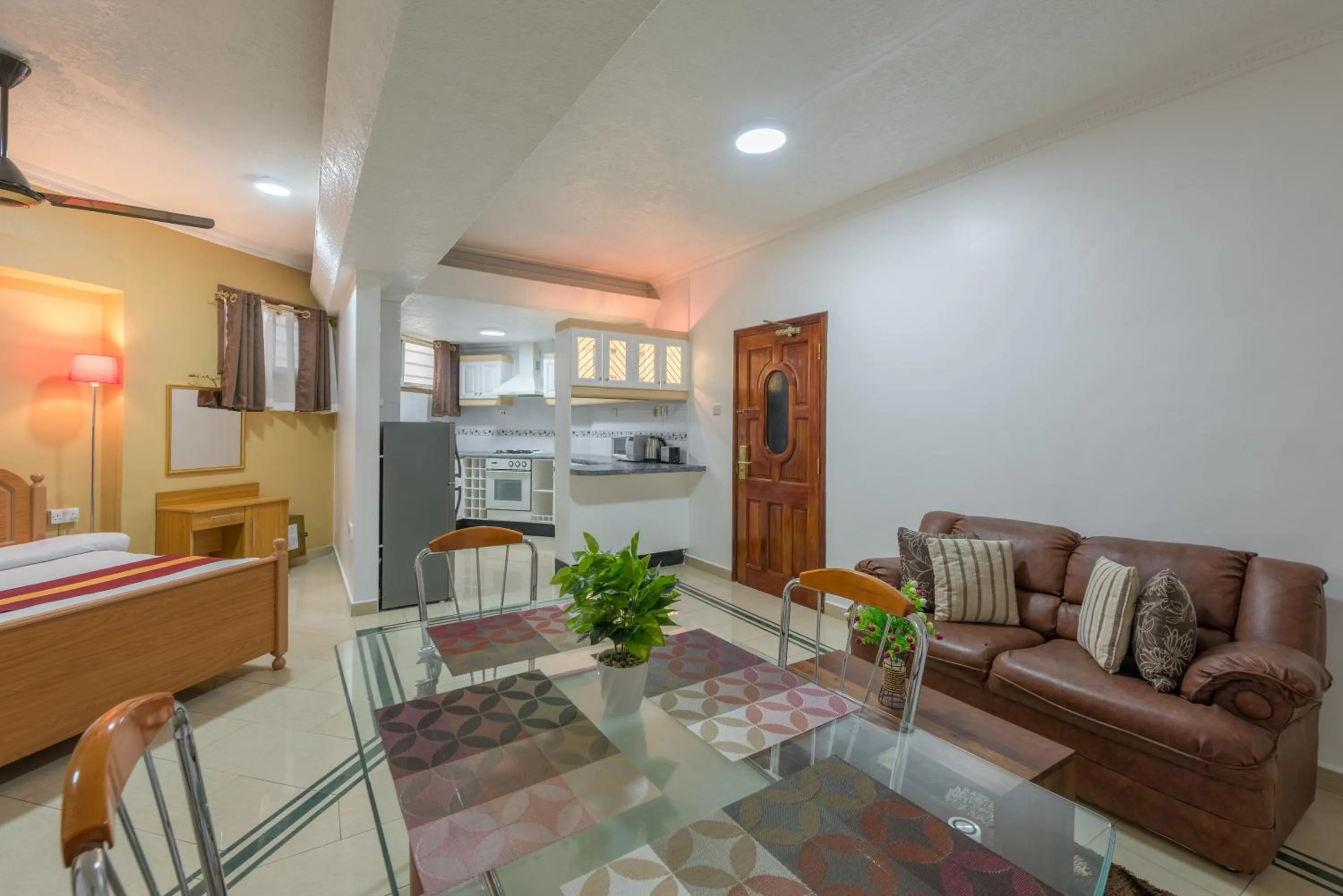 Bed in Hotel Raha Tower