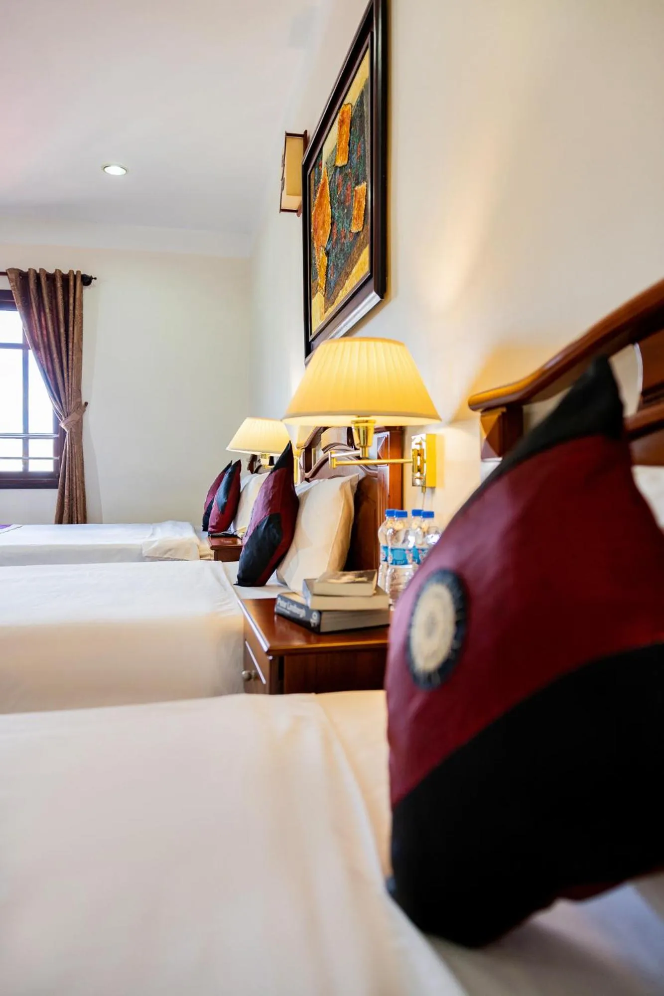 Photo of the whole room, Bed in Hùng Phong Hotel - Near Dalat Market