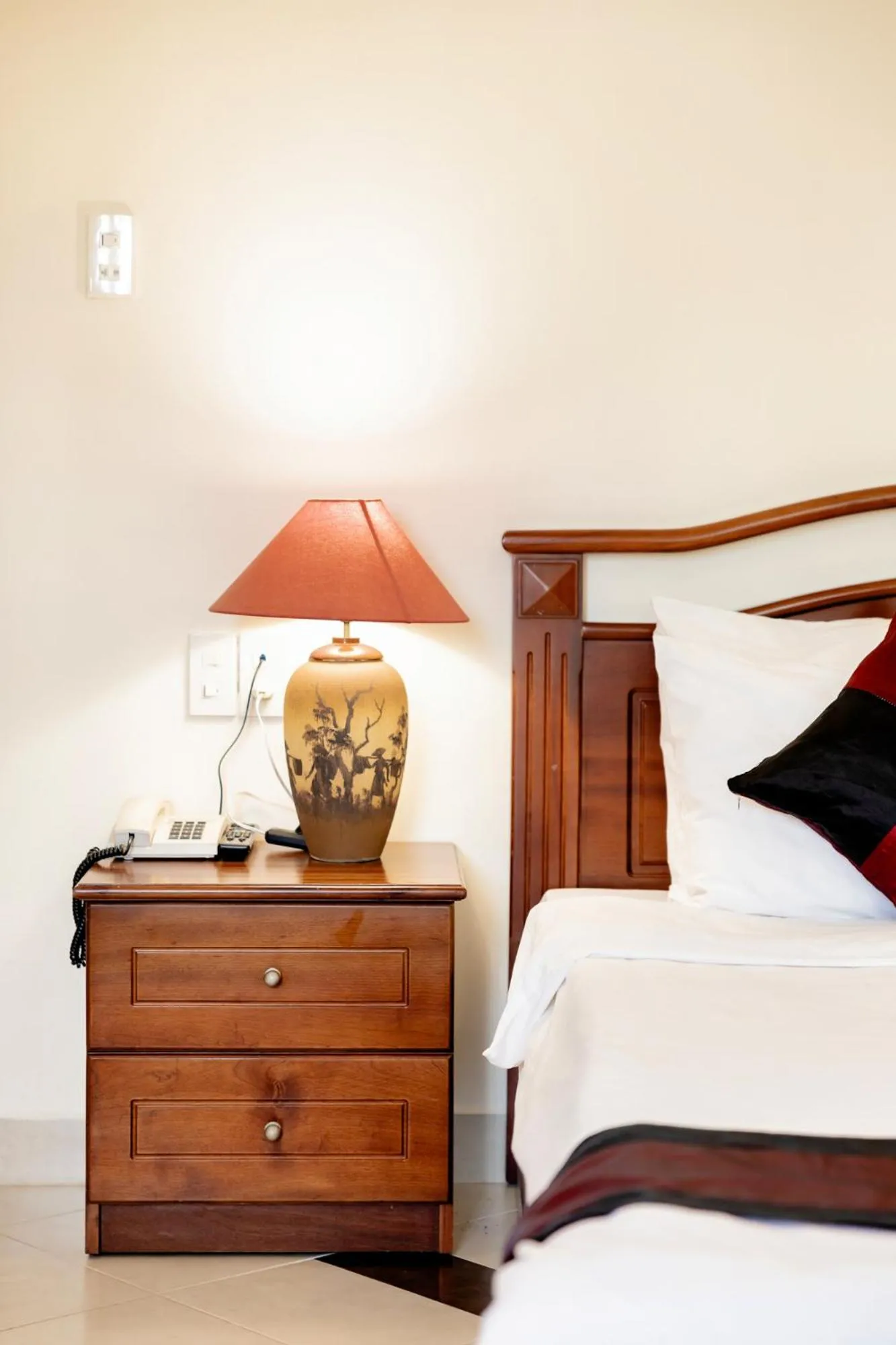 Bed in Hùng Phong Hotel - Near Dalat Market