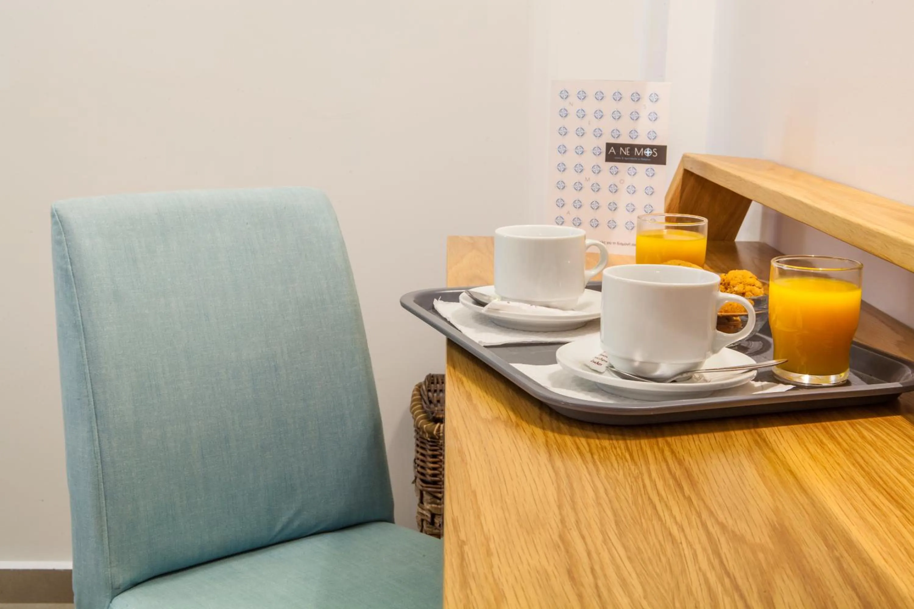 Coffee/tea facilities in Anemos Rooms & Apartments