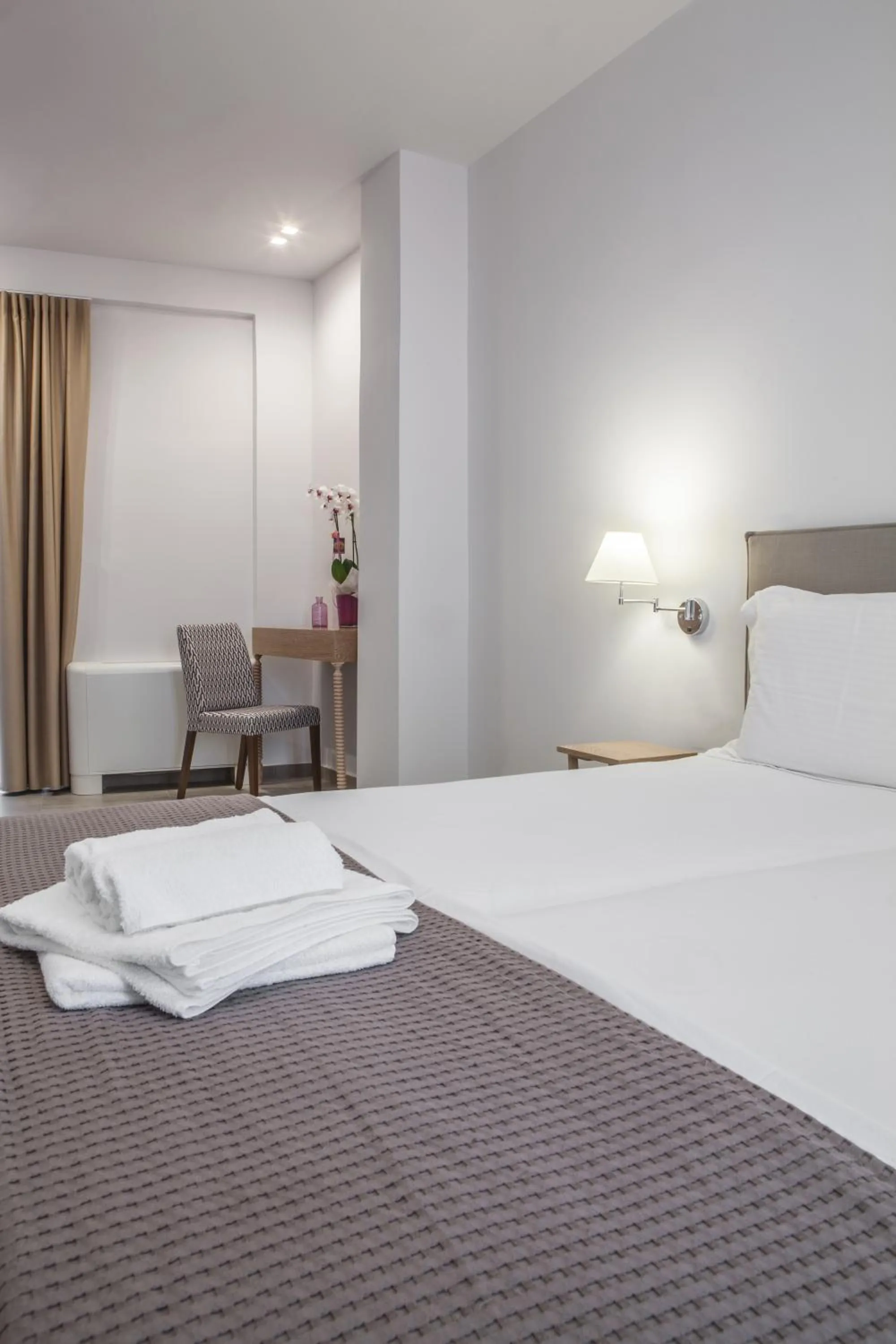 Coffee/tea facilities, Bed in Anemos Rooms & Apartments