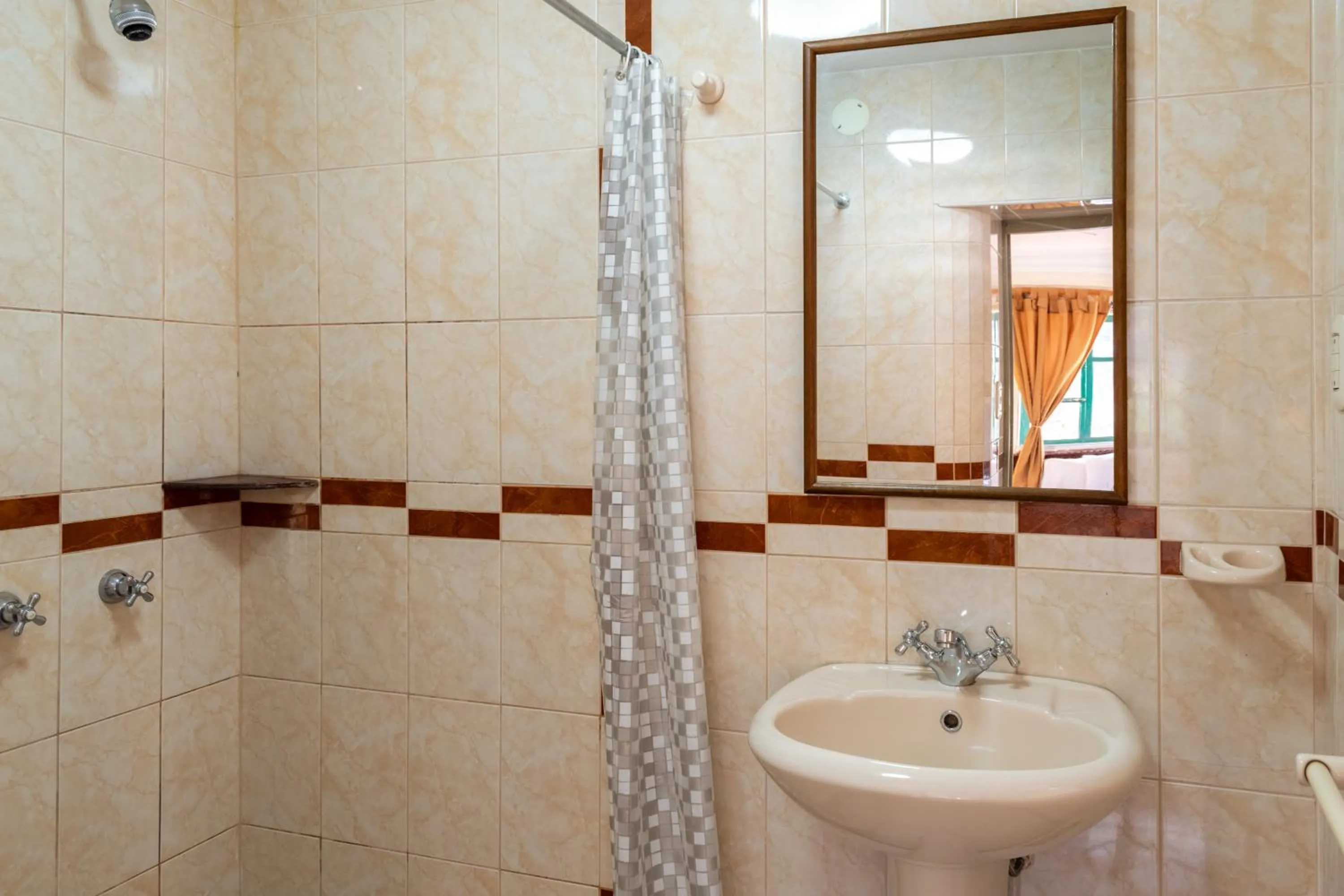 Shower in Hospedaje La Florida