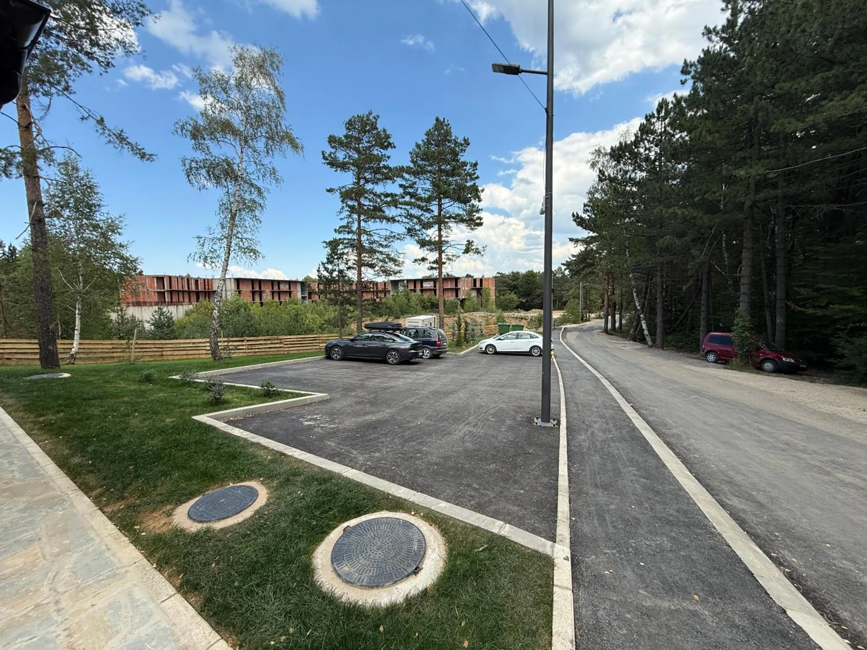 Parking in Angelina Apart&Spa