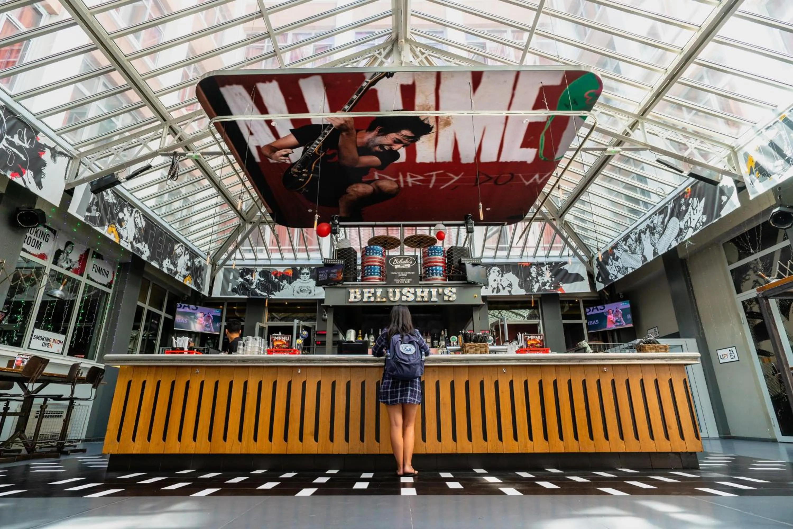 Lounge or bar in St Christopher's Inn Budget Hotel Paris - Gare du Nord