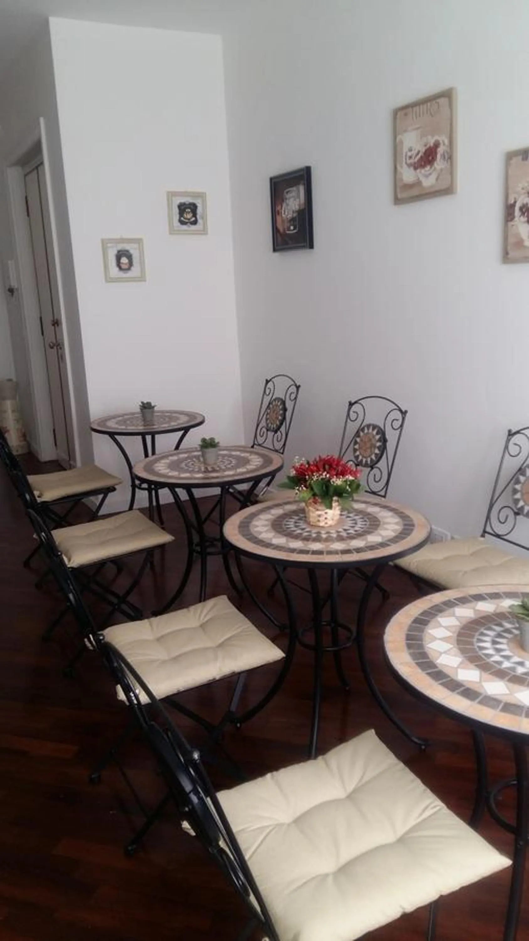 Communal lounge/ TV room in Le Scalette Al Vaticano B&B