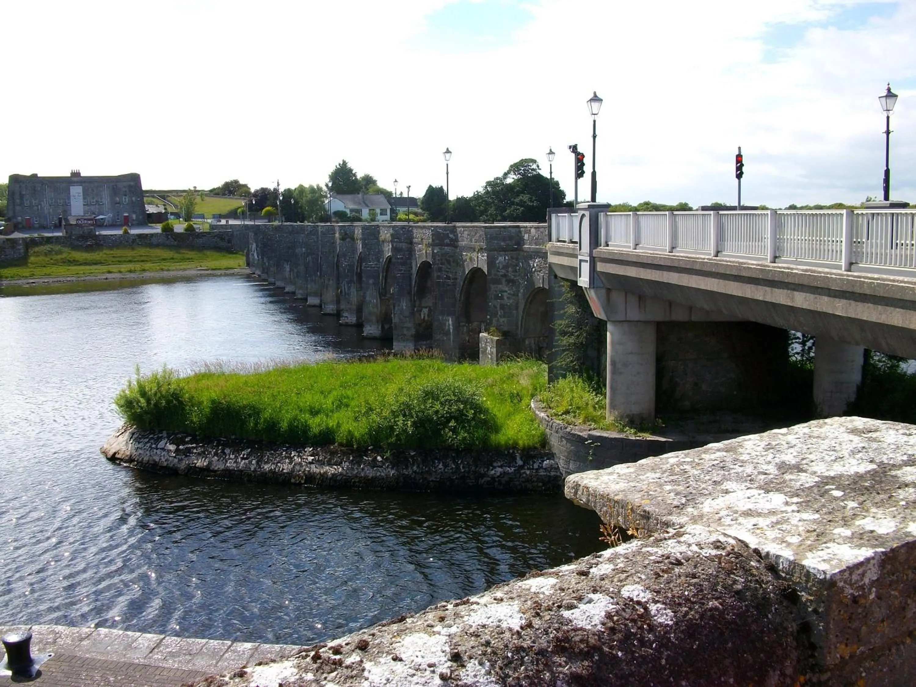 Day in Clonmacnoise B&B