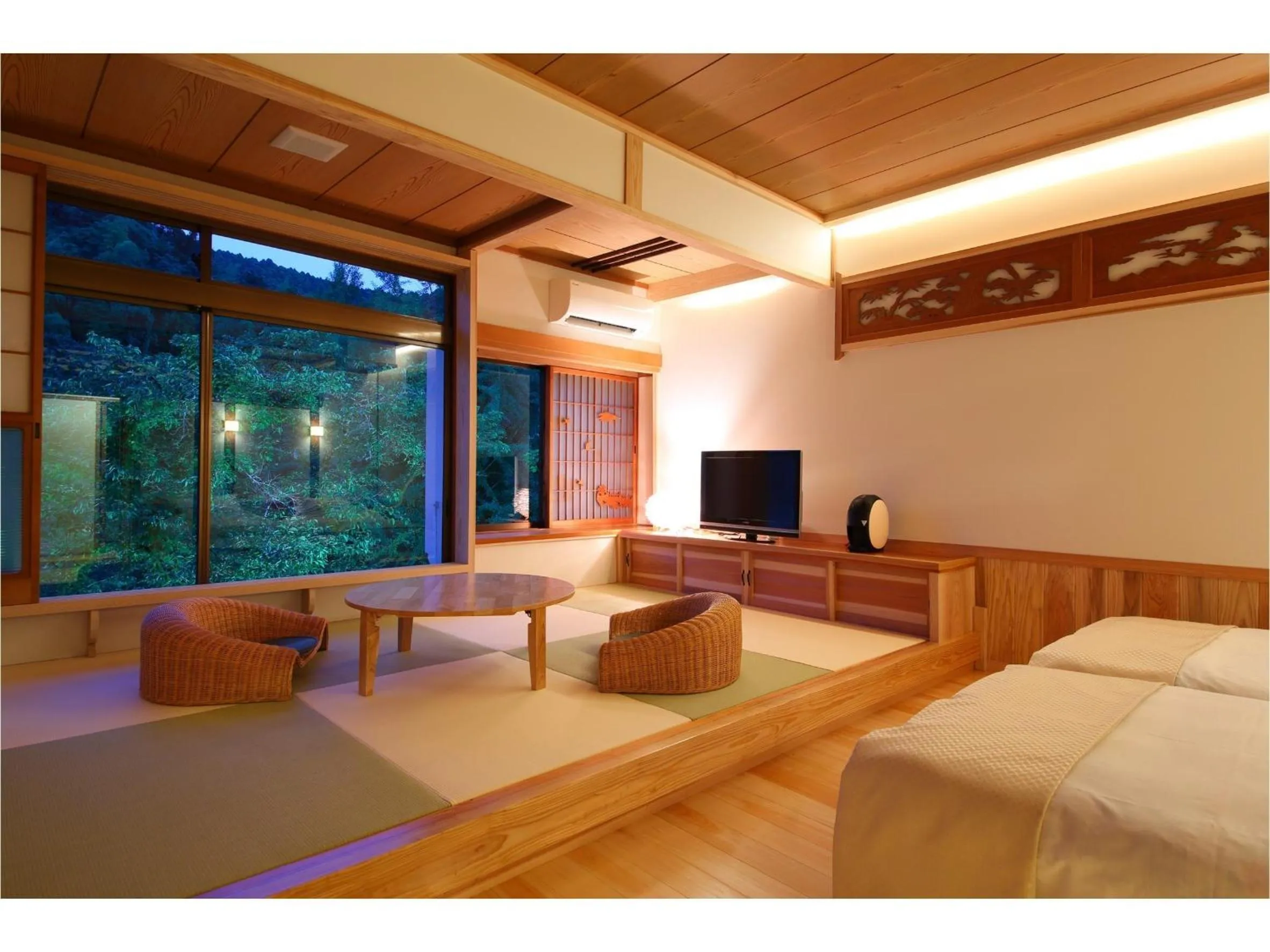 Photo of the whole room, Bed in Kakureisen