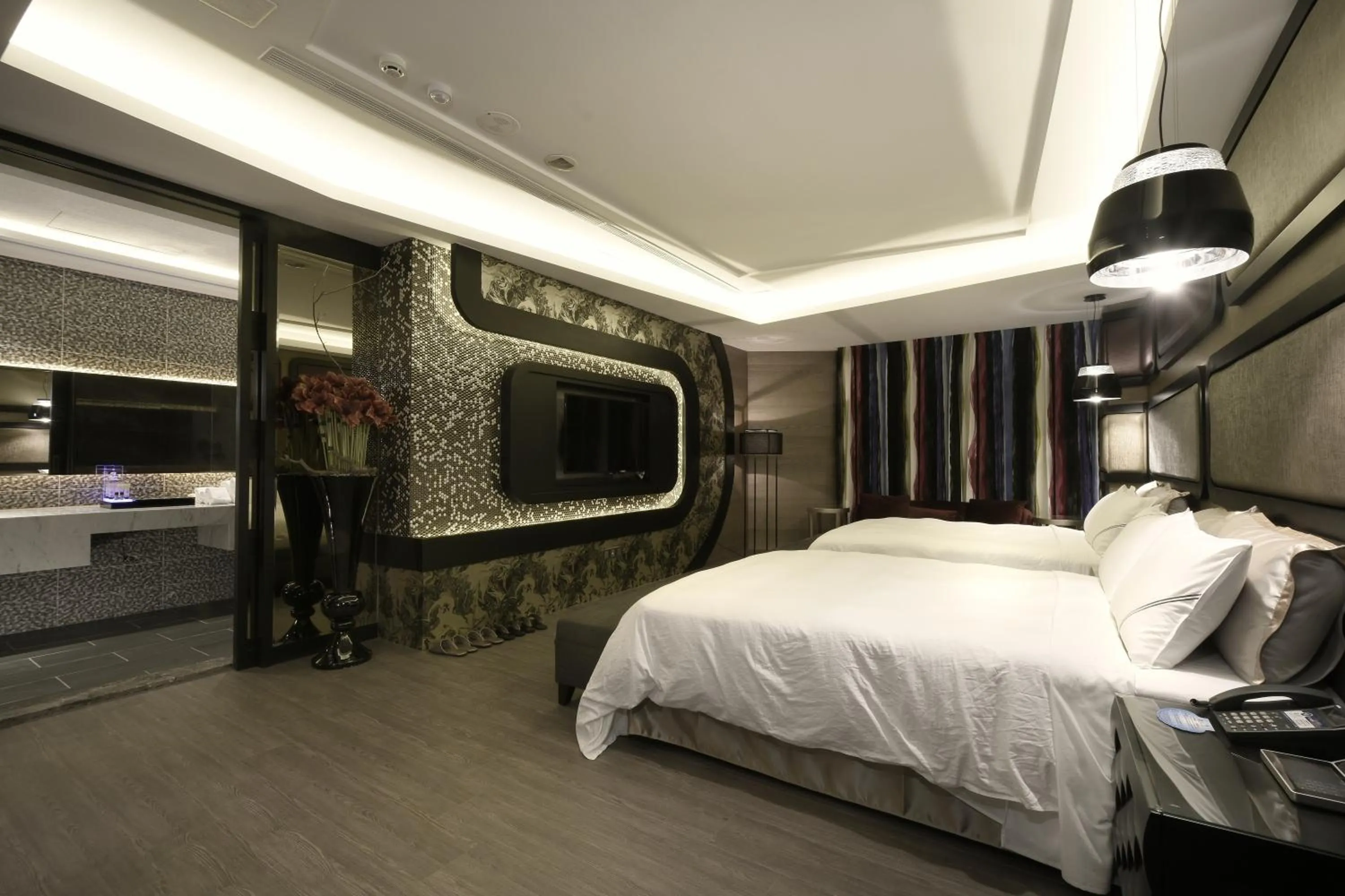 TV and multimedia, Bed in U-Her Hotel