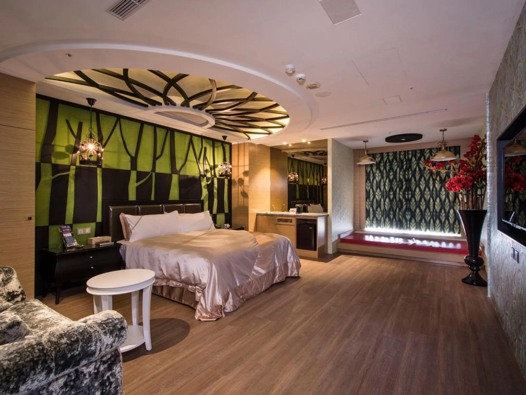 Photo of the whole room, Bed in U-Her Hotel