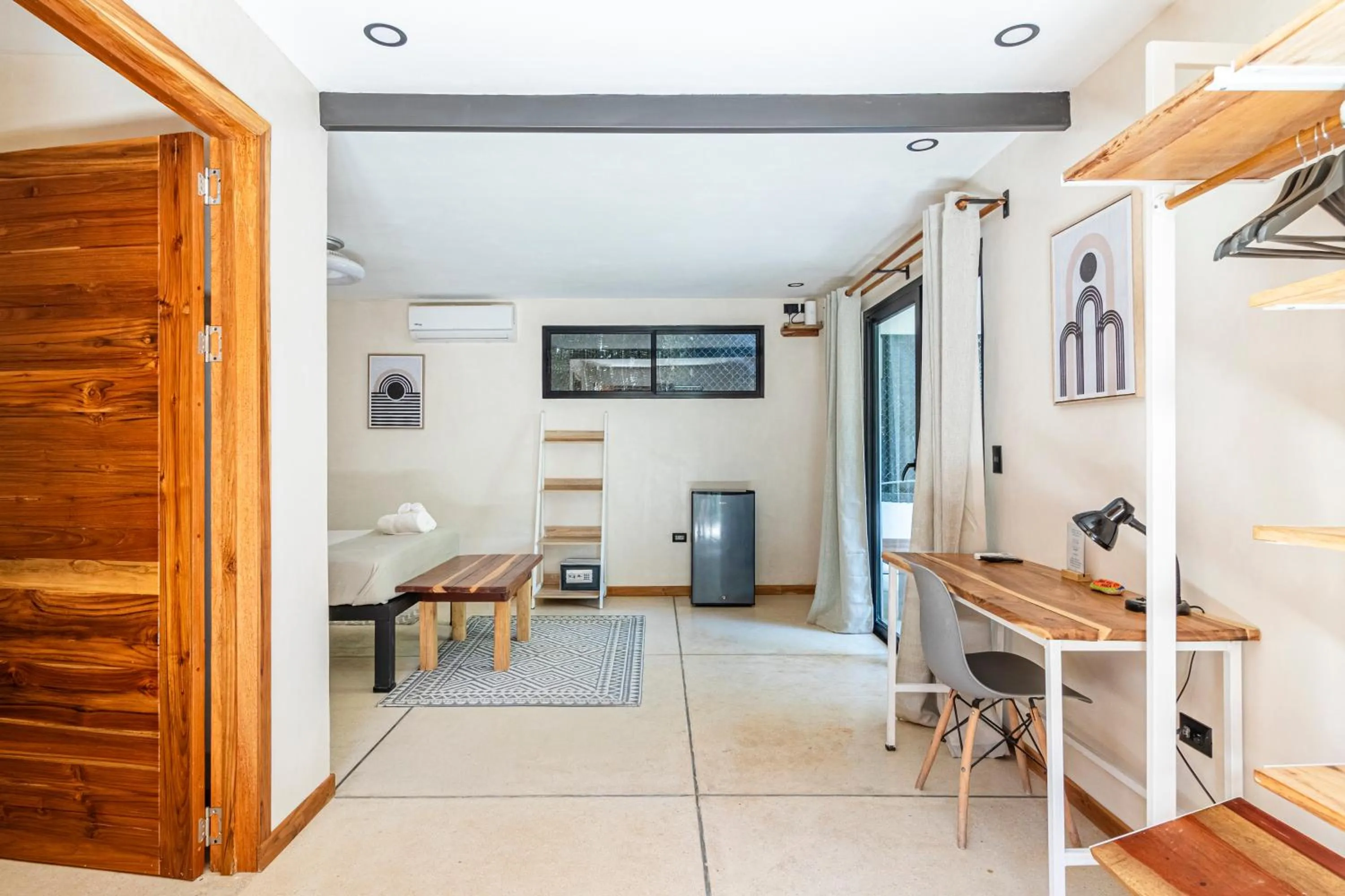 Living room in Believe Surf & Yoga Lodge Santa Teresa