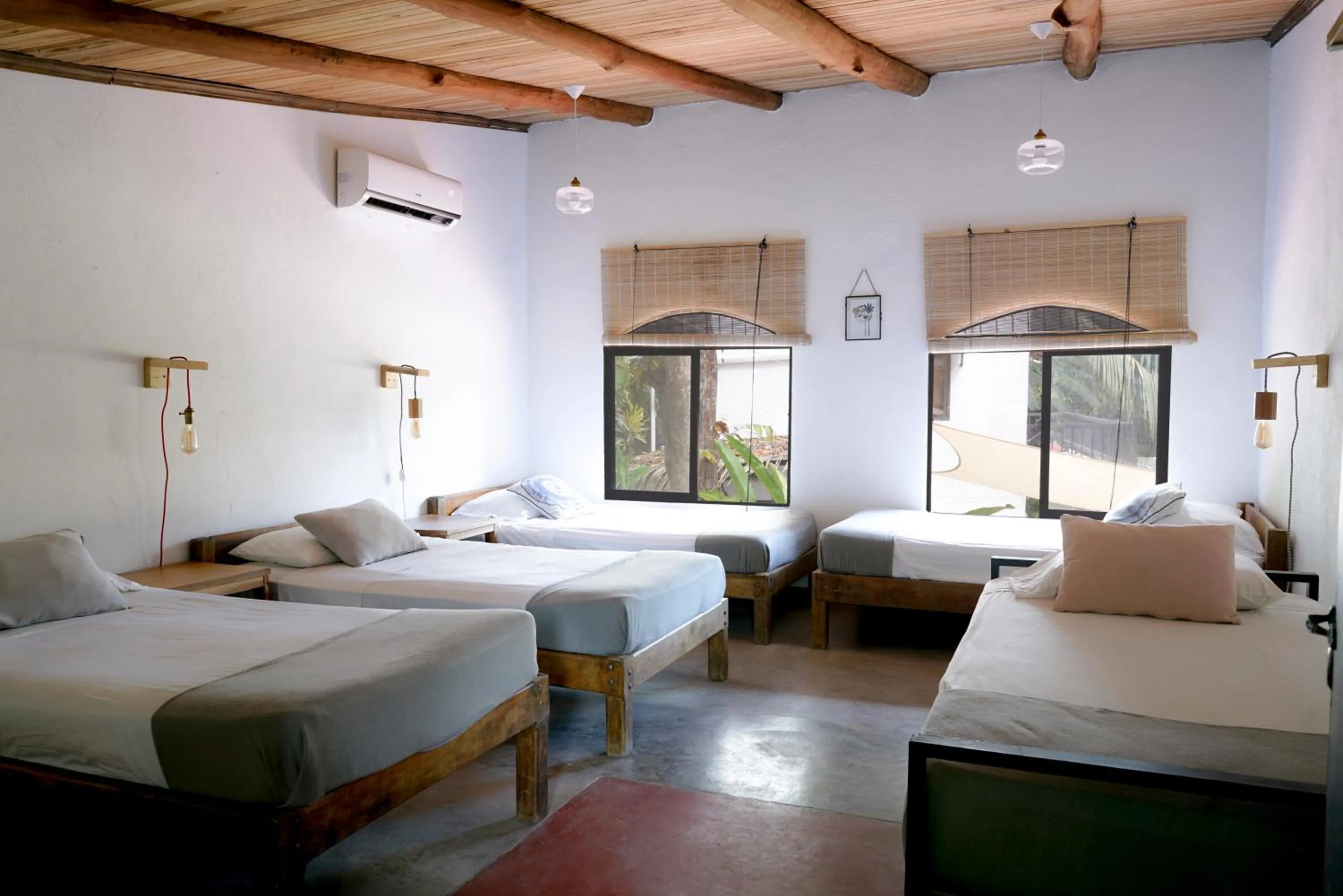 Bed in Believe Surf & Yoga Lodge Santa Teresa