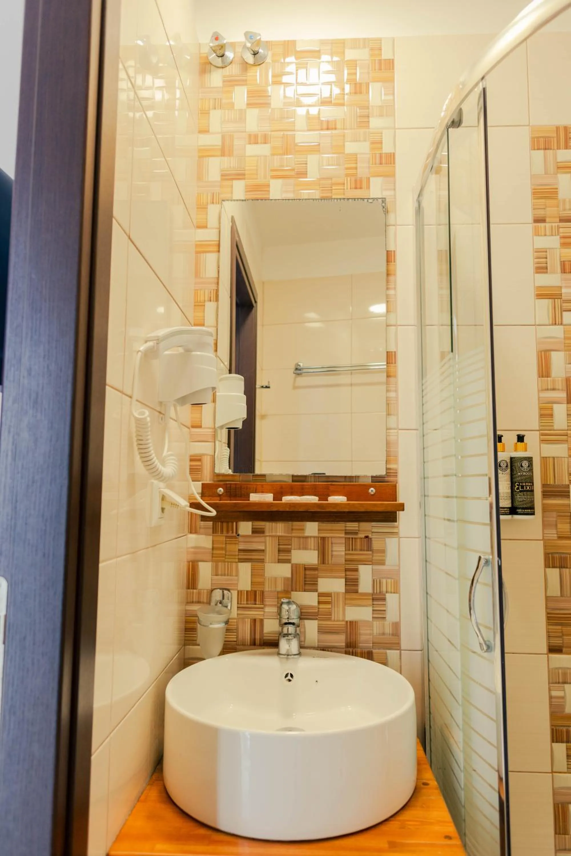 Bathroom in Hotel Kyani Akti