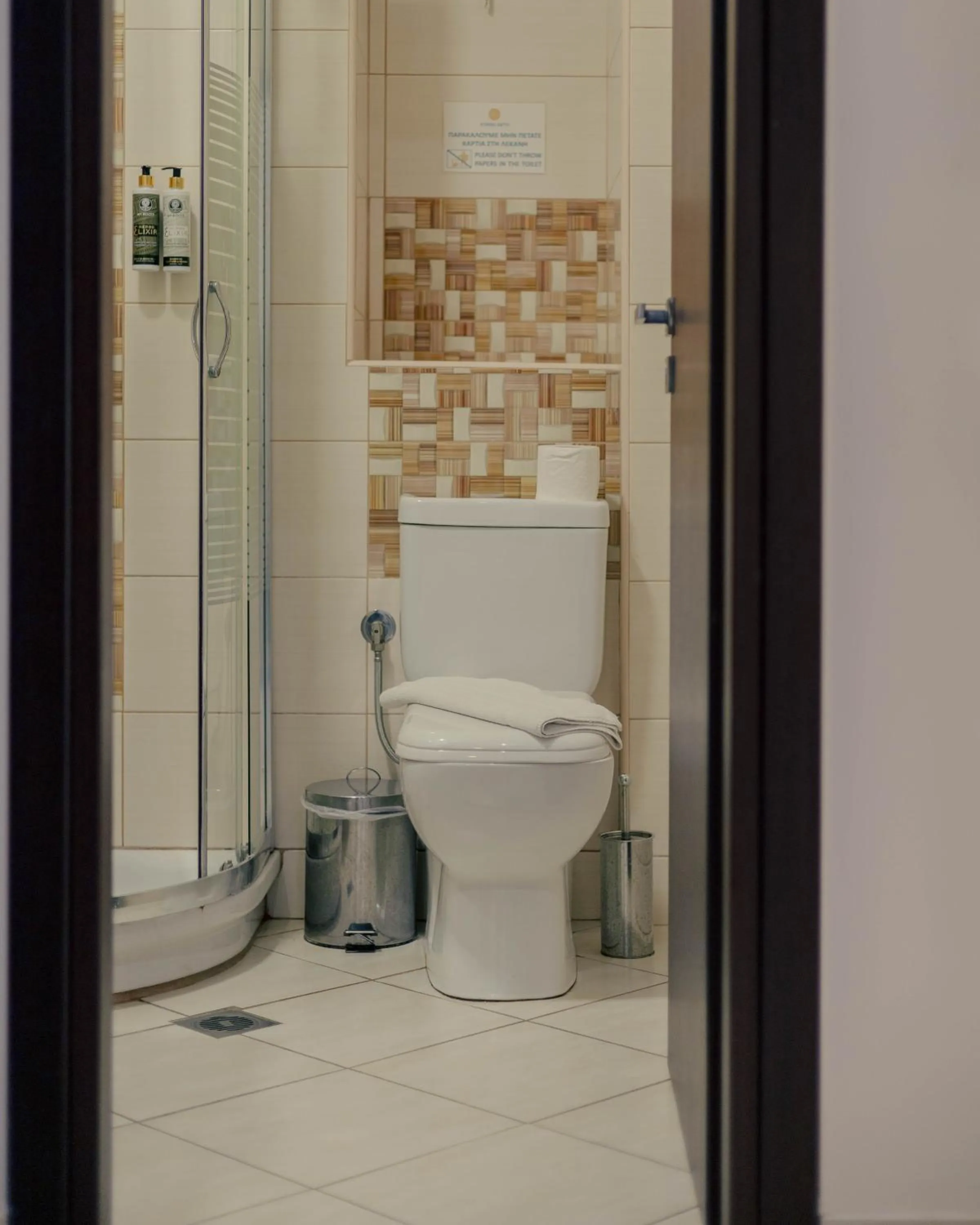 Bathroom in Hotel Kyani Akti