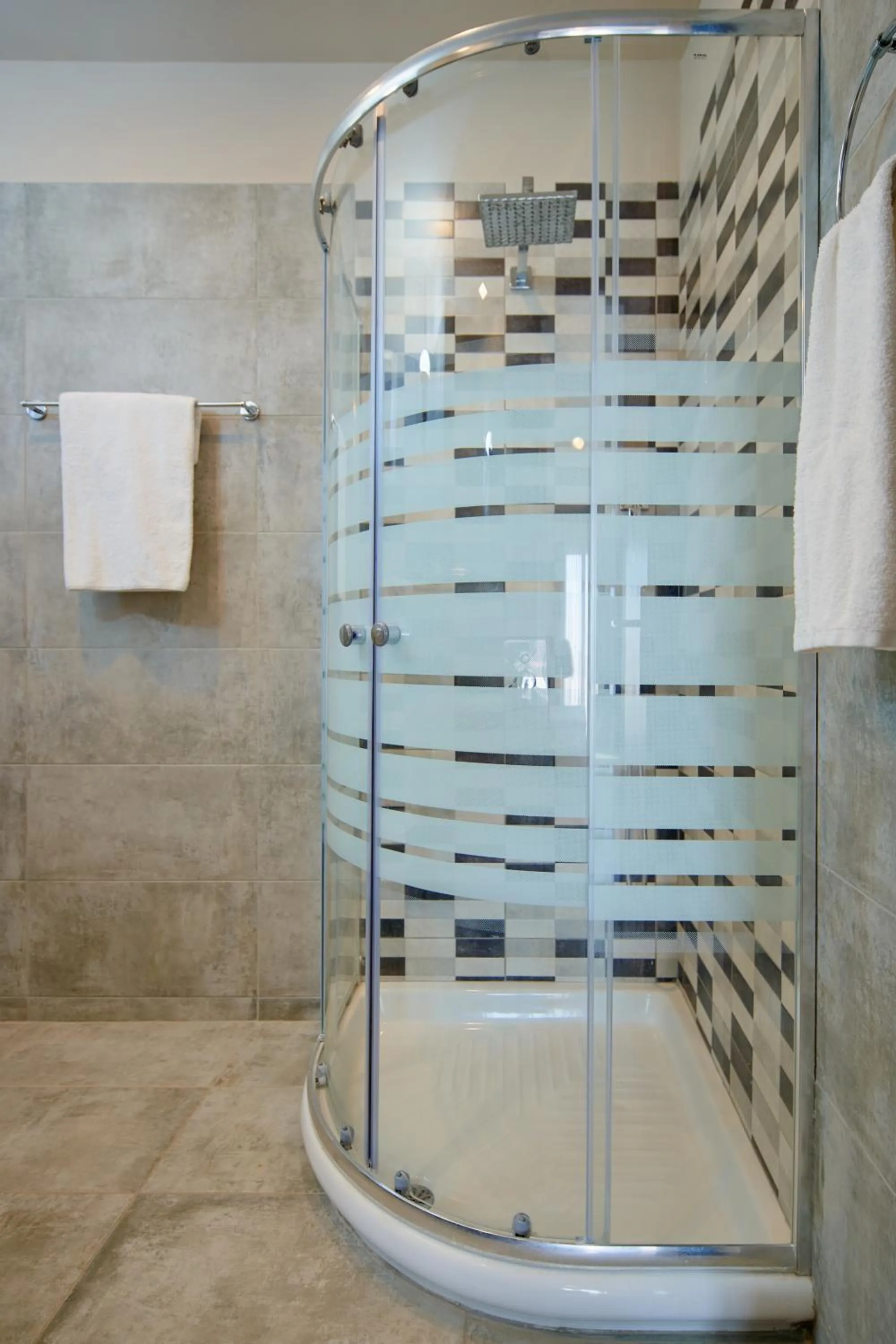 Bathroom in Sunny View Hotel