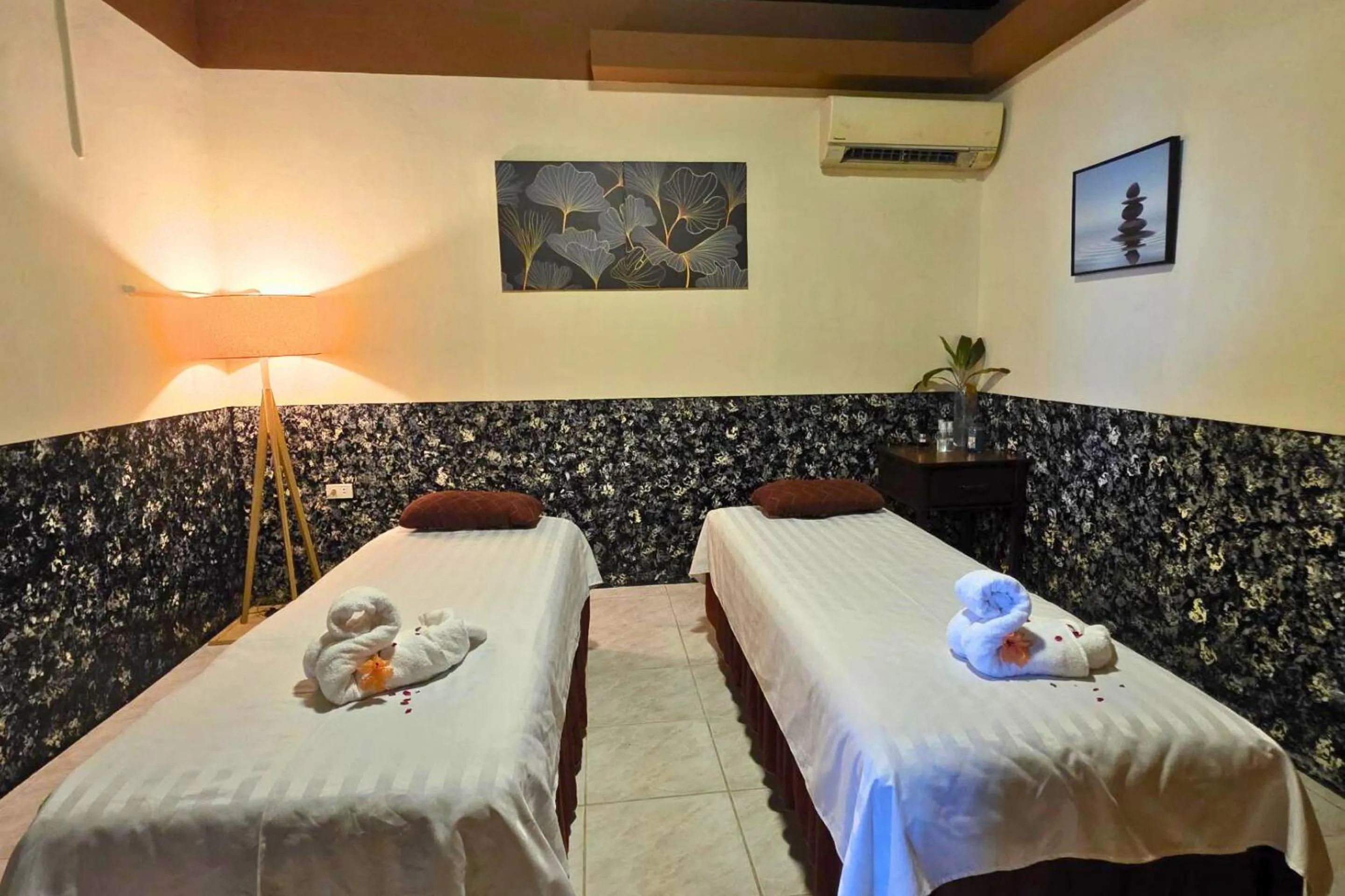 Spa and wellness centre/facilities, Bed in Verde View Villas