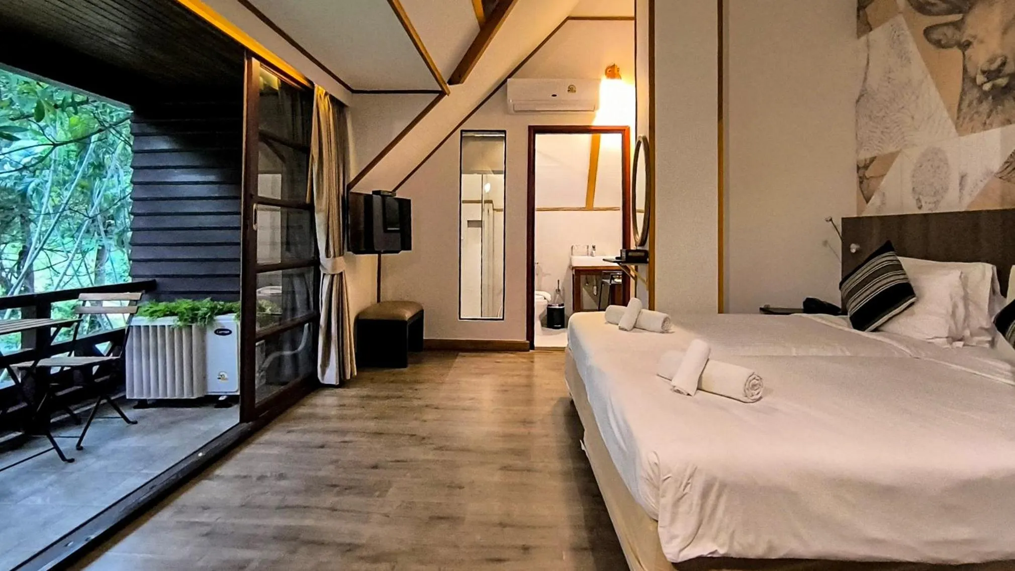Deluxe Double Room in Issara Boutique Winery Hotel
