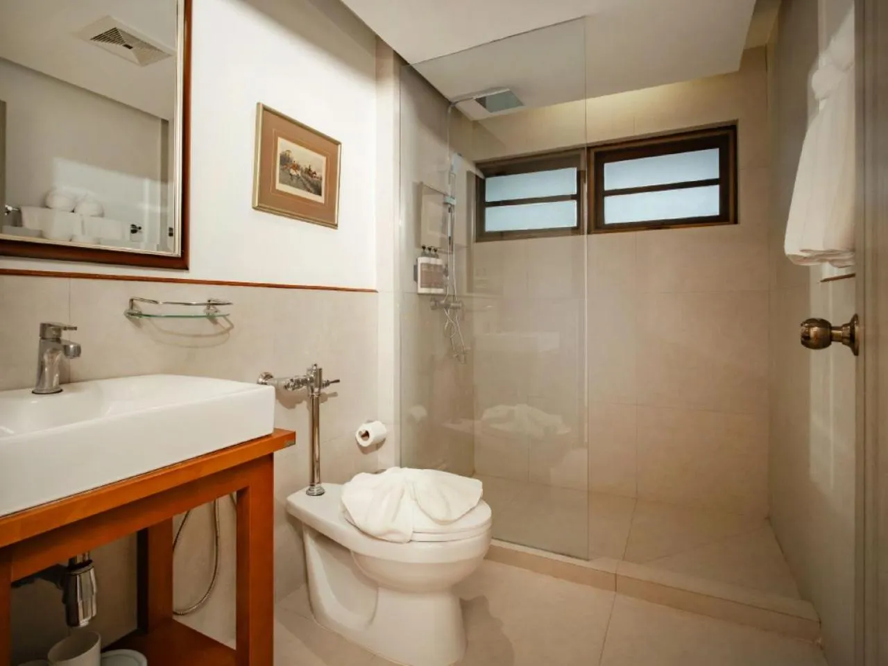 Shower in Issara Boutique Winery Hotel