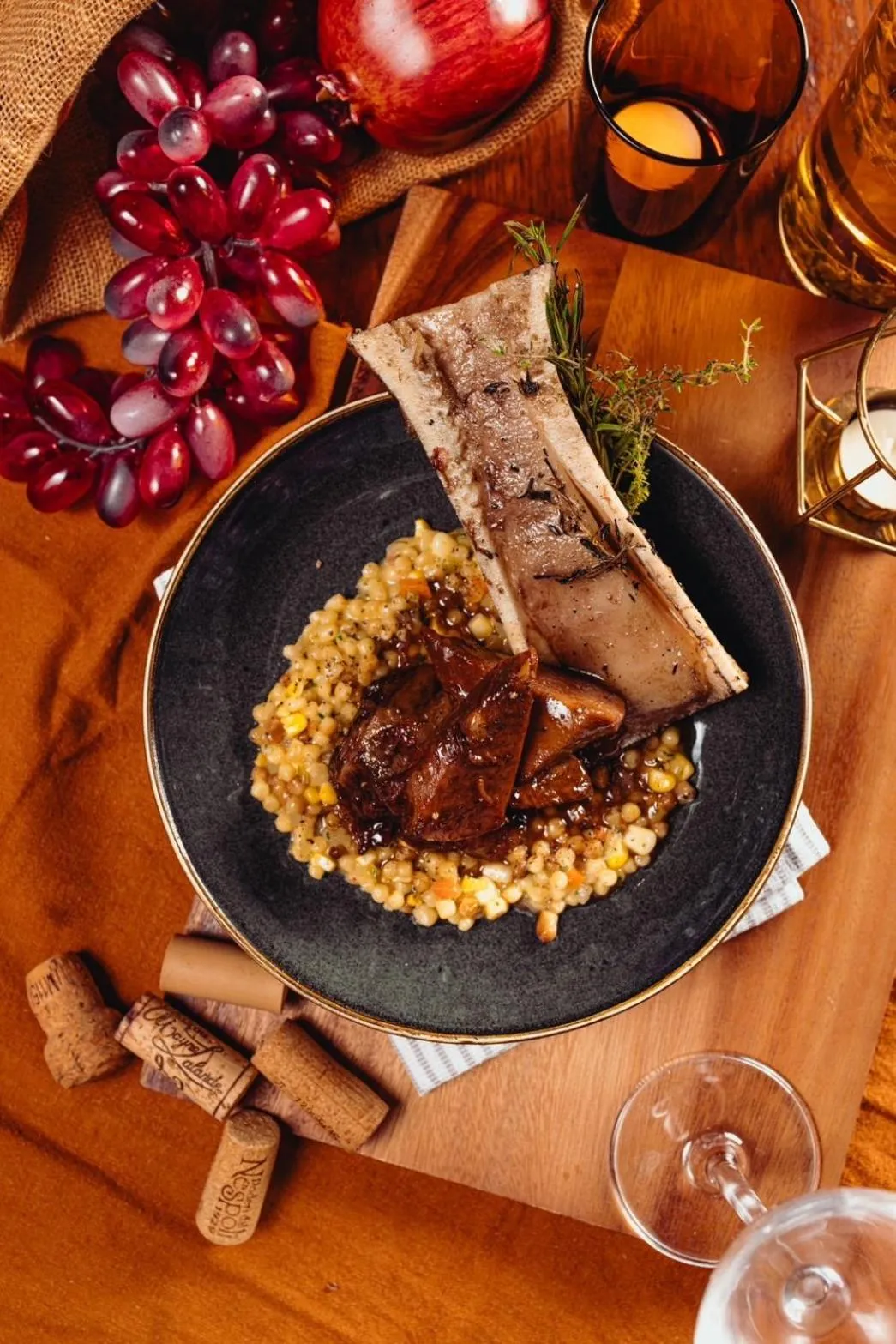 Food and drinks in Issara Boutique Winery Hotel