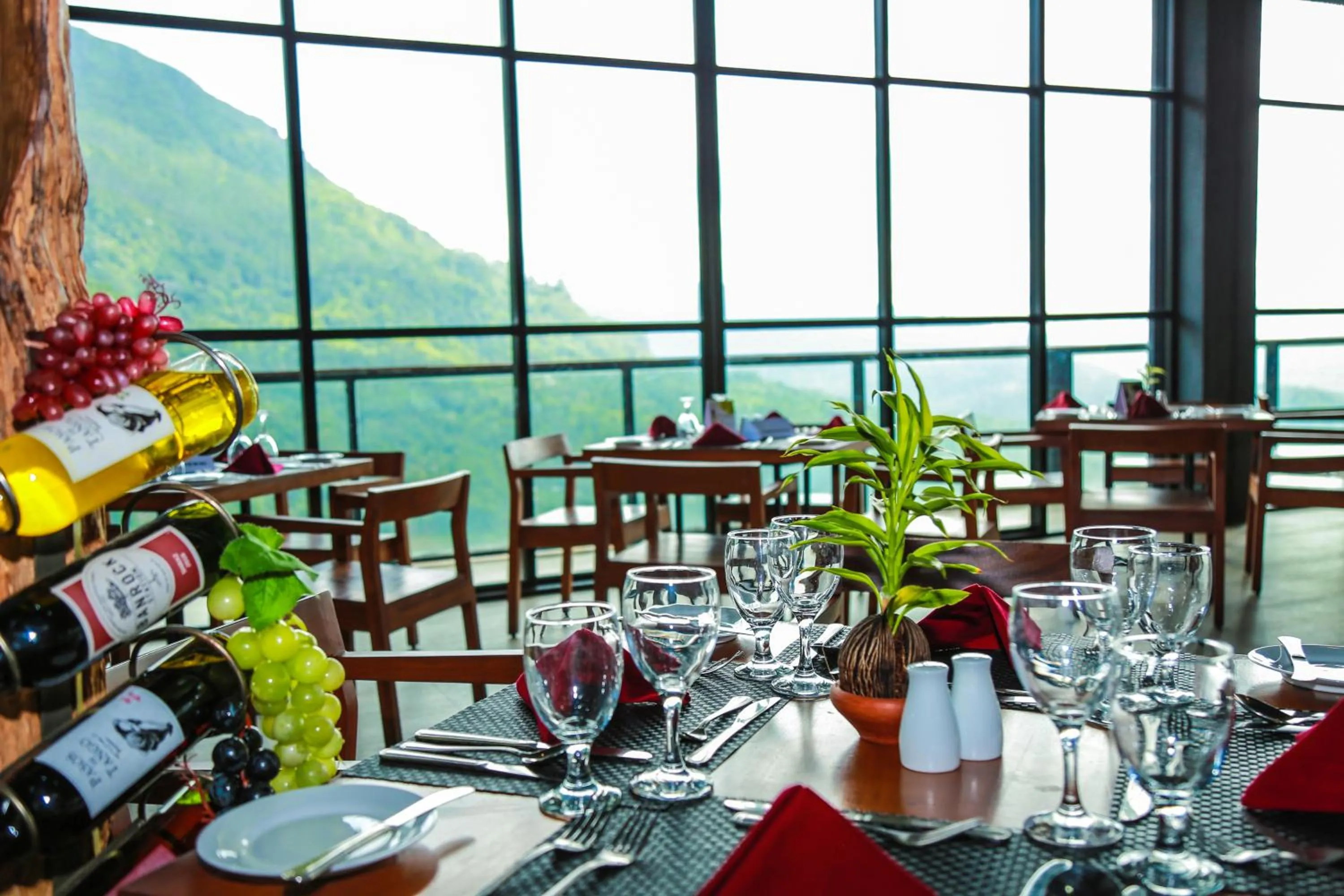 Restaurant/places to eat in Oak Ray Tea Bush