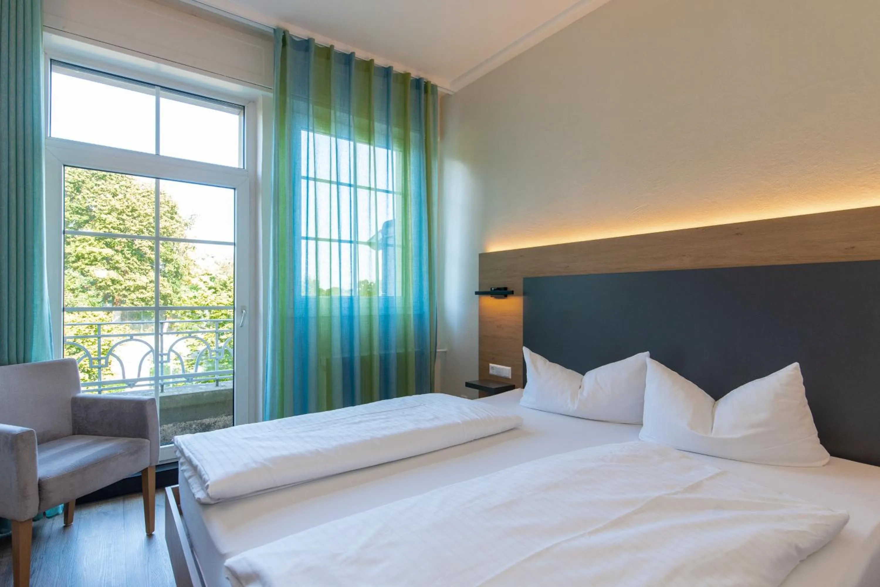 Photo of the whole room, Bed in Hotel Avisa