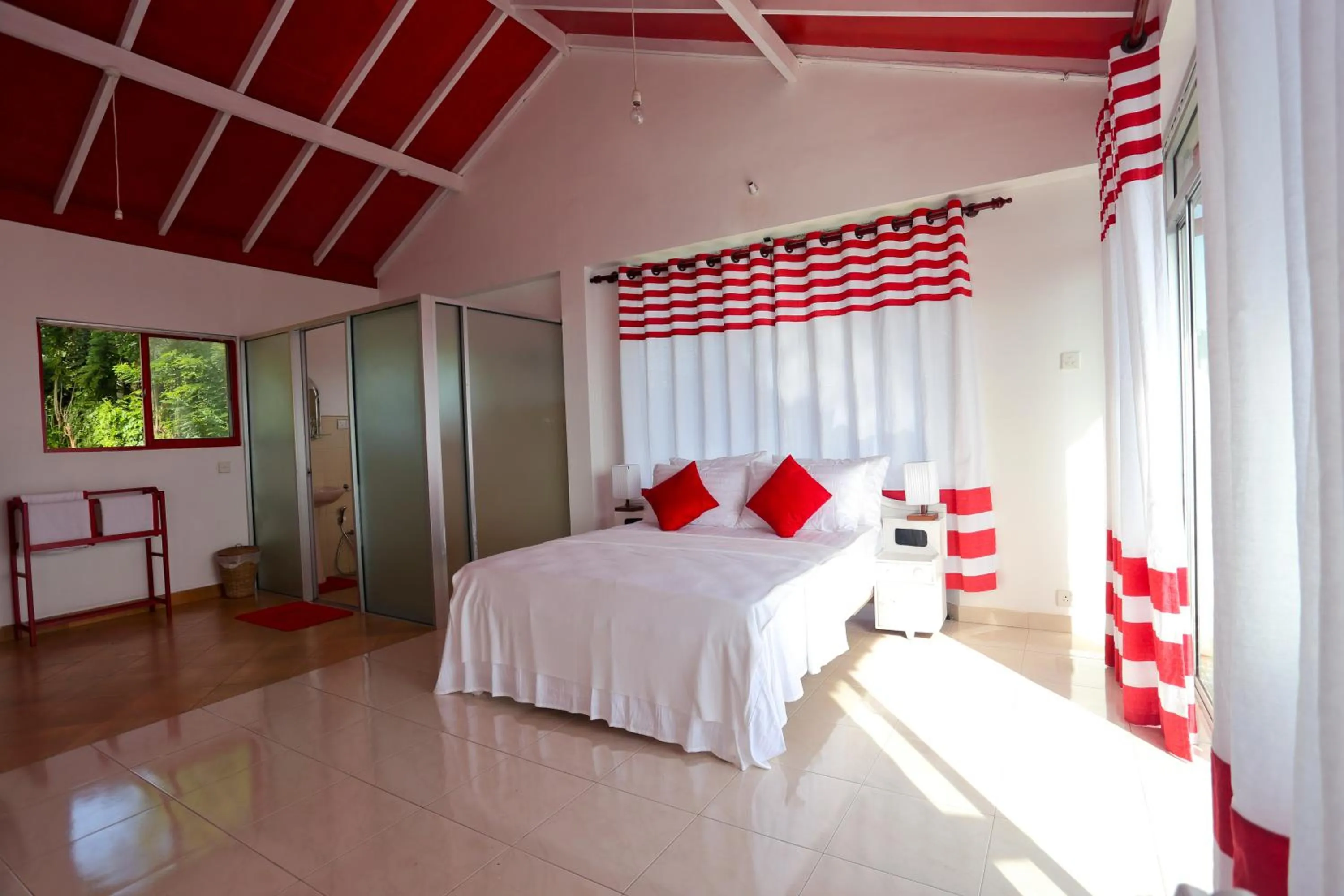 Bed in RedHill Kandy