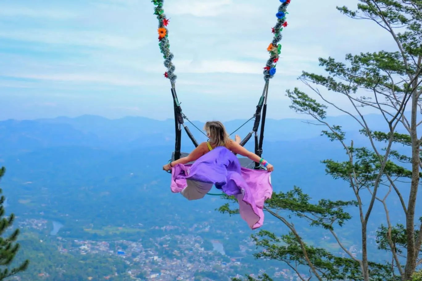 People in RedHill Kandy