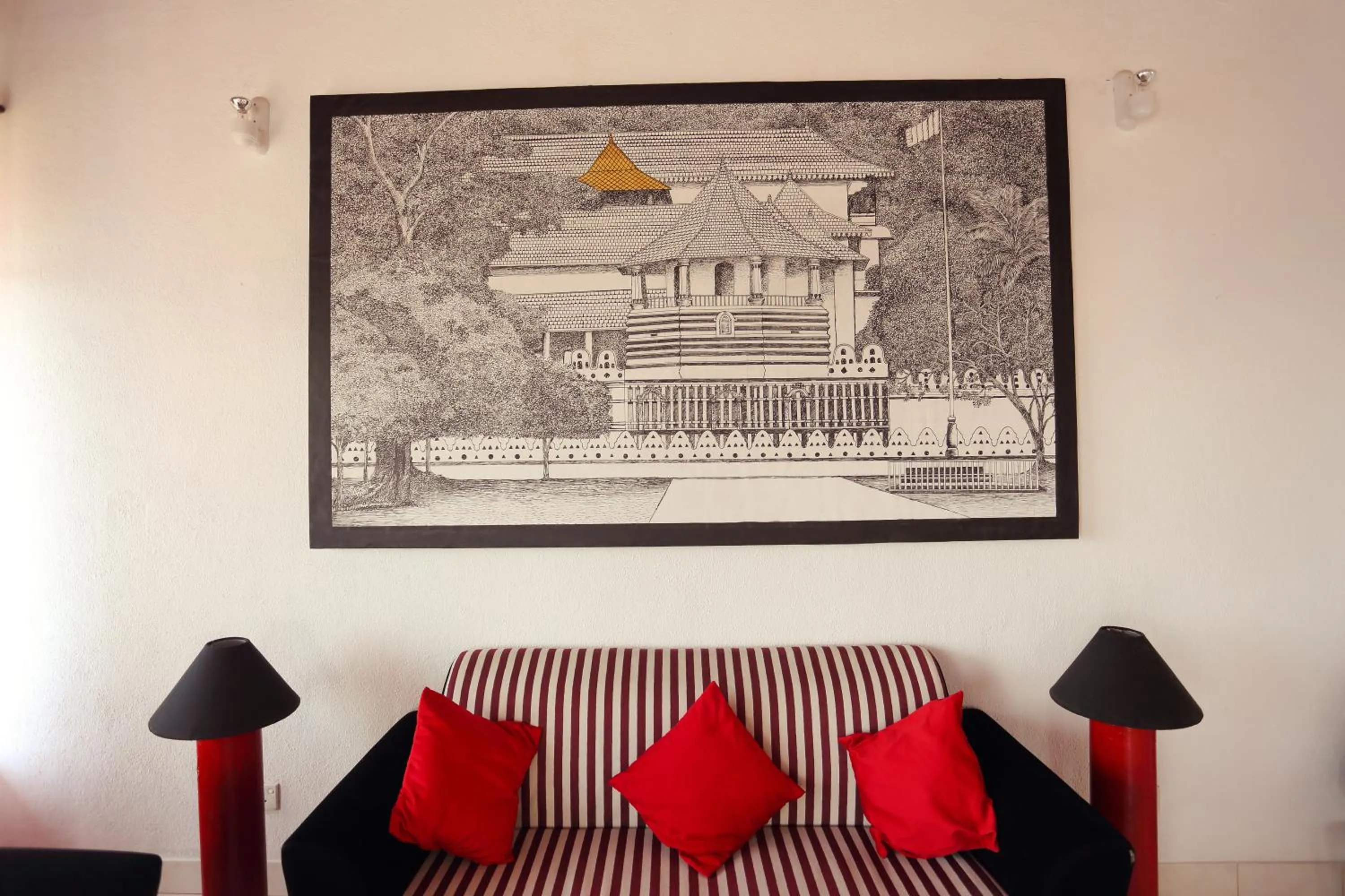 Communal lounge/ TV room in RedHill Kandy