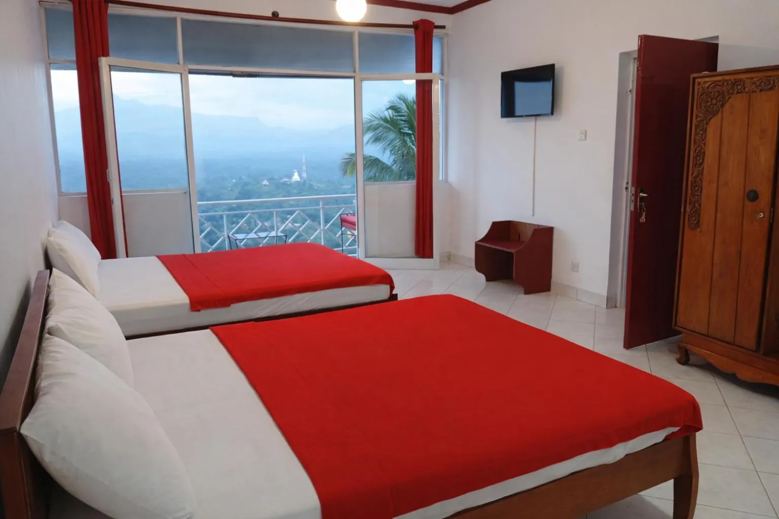 Bed in RedHill Kandy