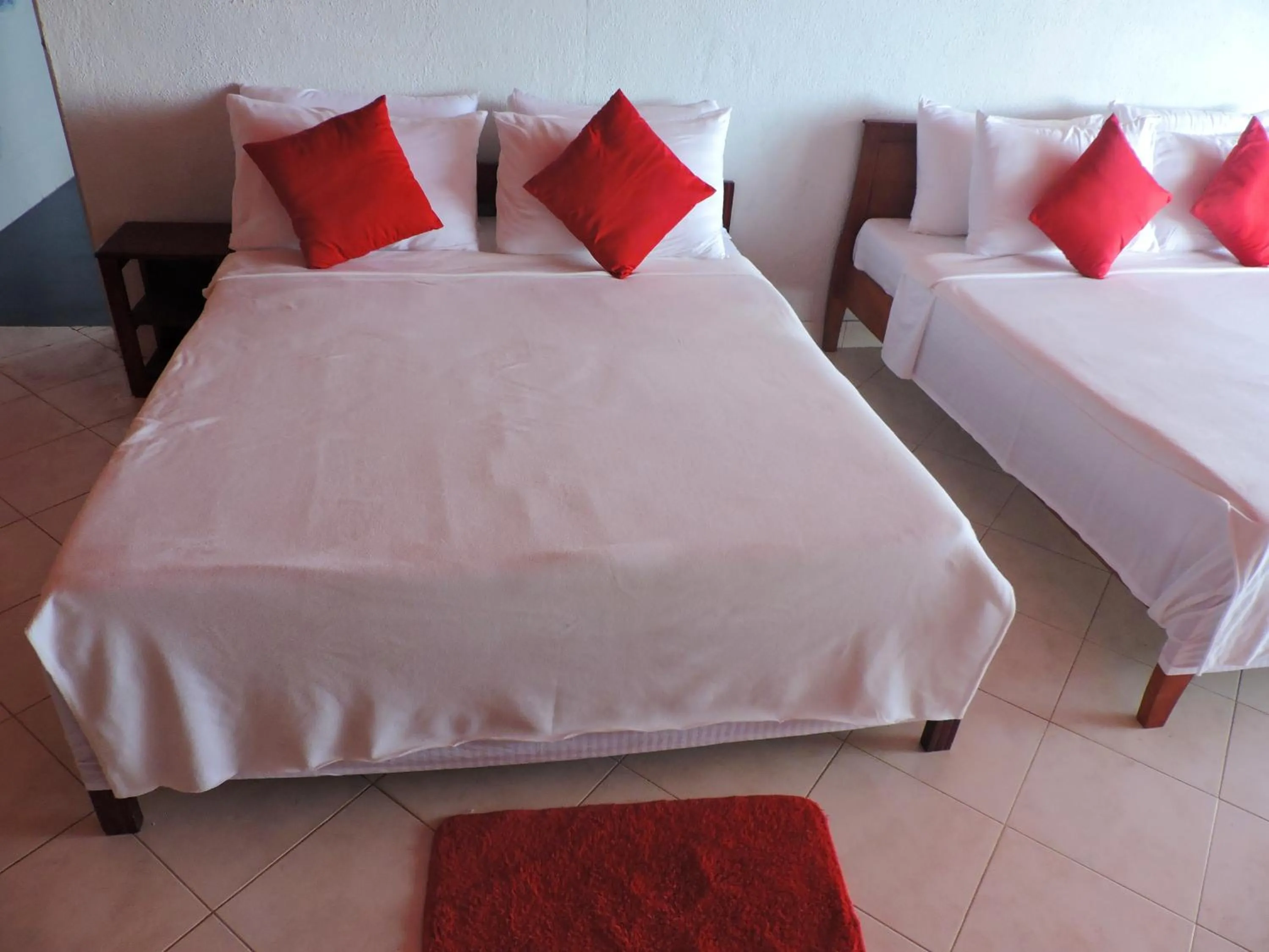 Bed in RedHill Kandy