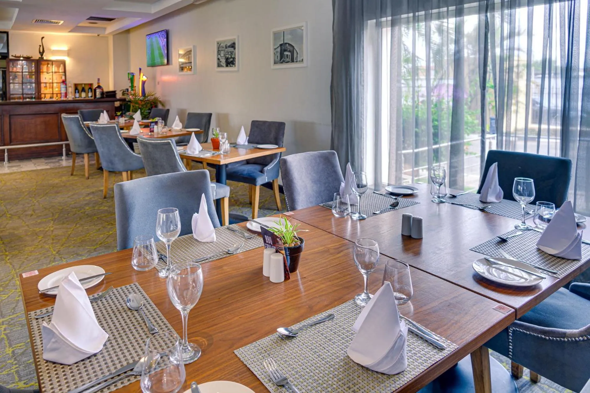 Restaurant/places to eat in Leola Boutique Hotel Ikeja - Lagos