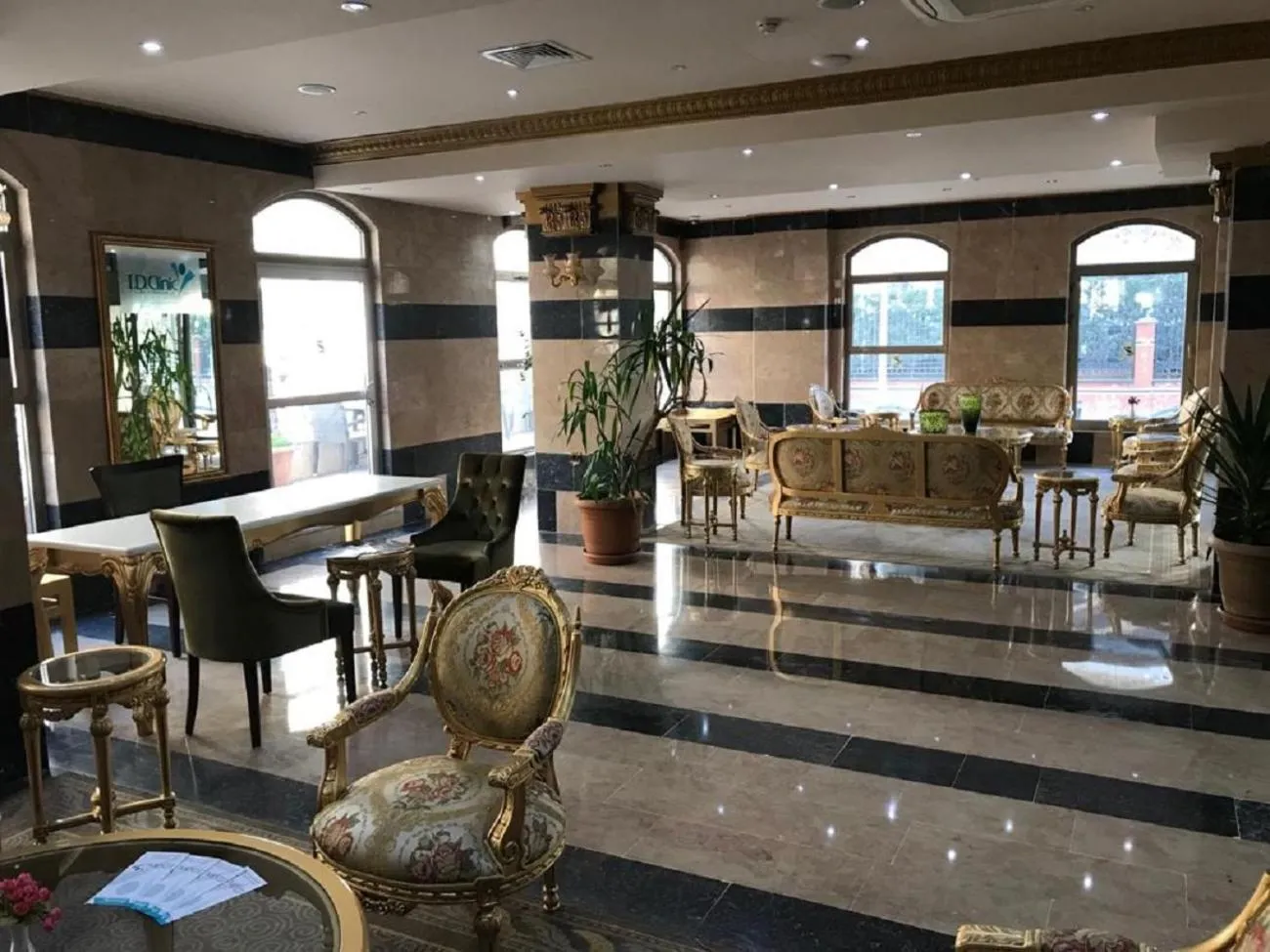 Lobby or reception in Alrazi Hotel