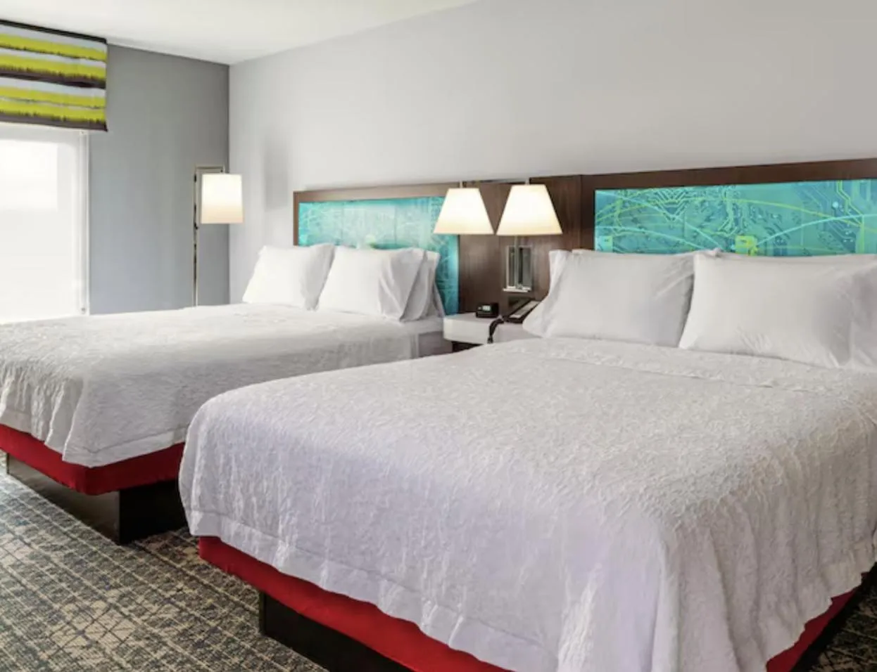 Bed in Hampton Inn By Hilton Dexter