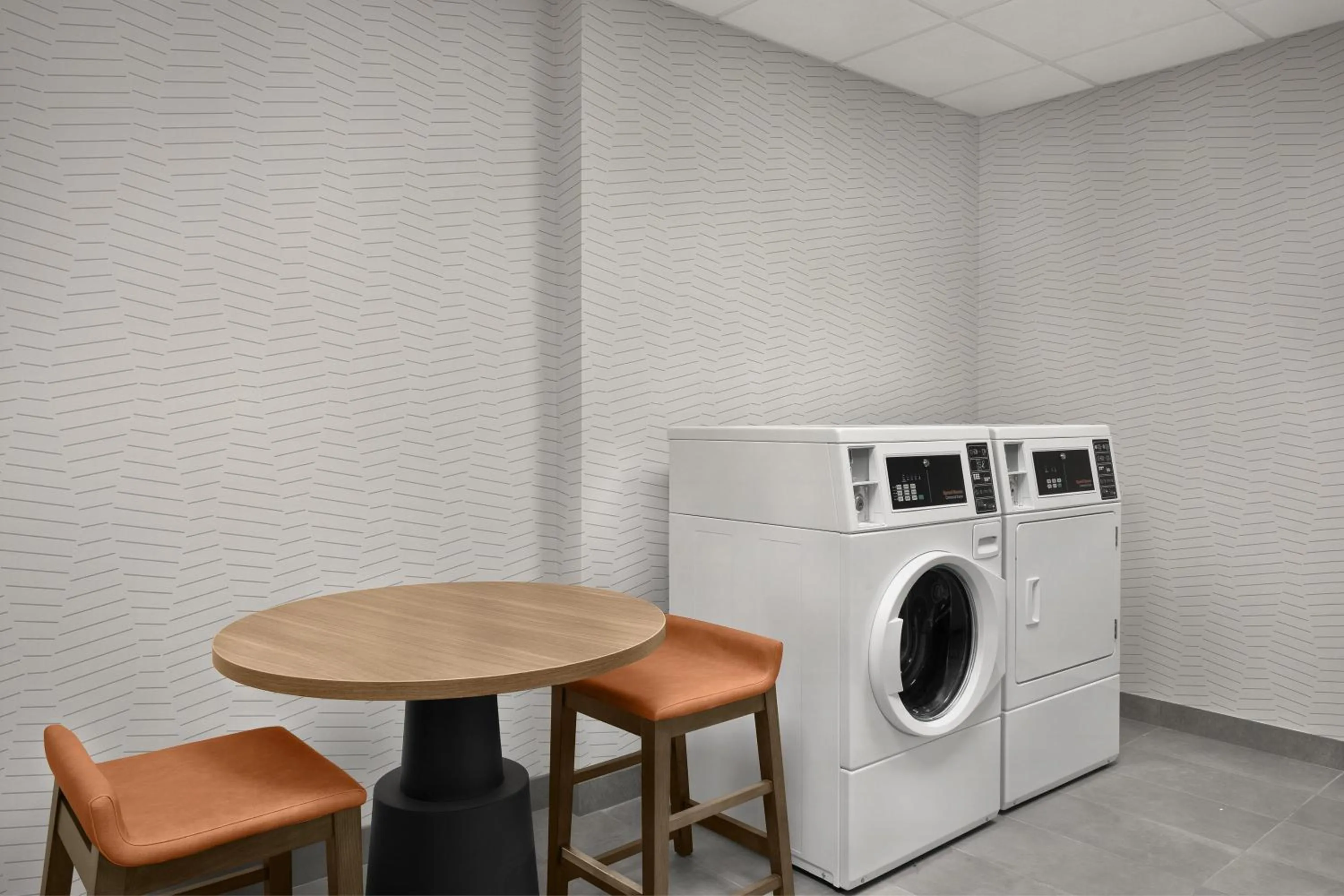 laundry in Hampton Inn By Hilton Dexter