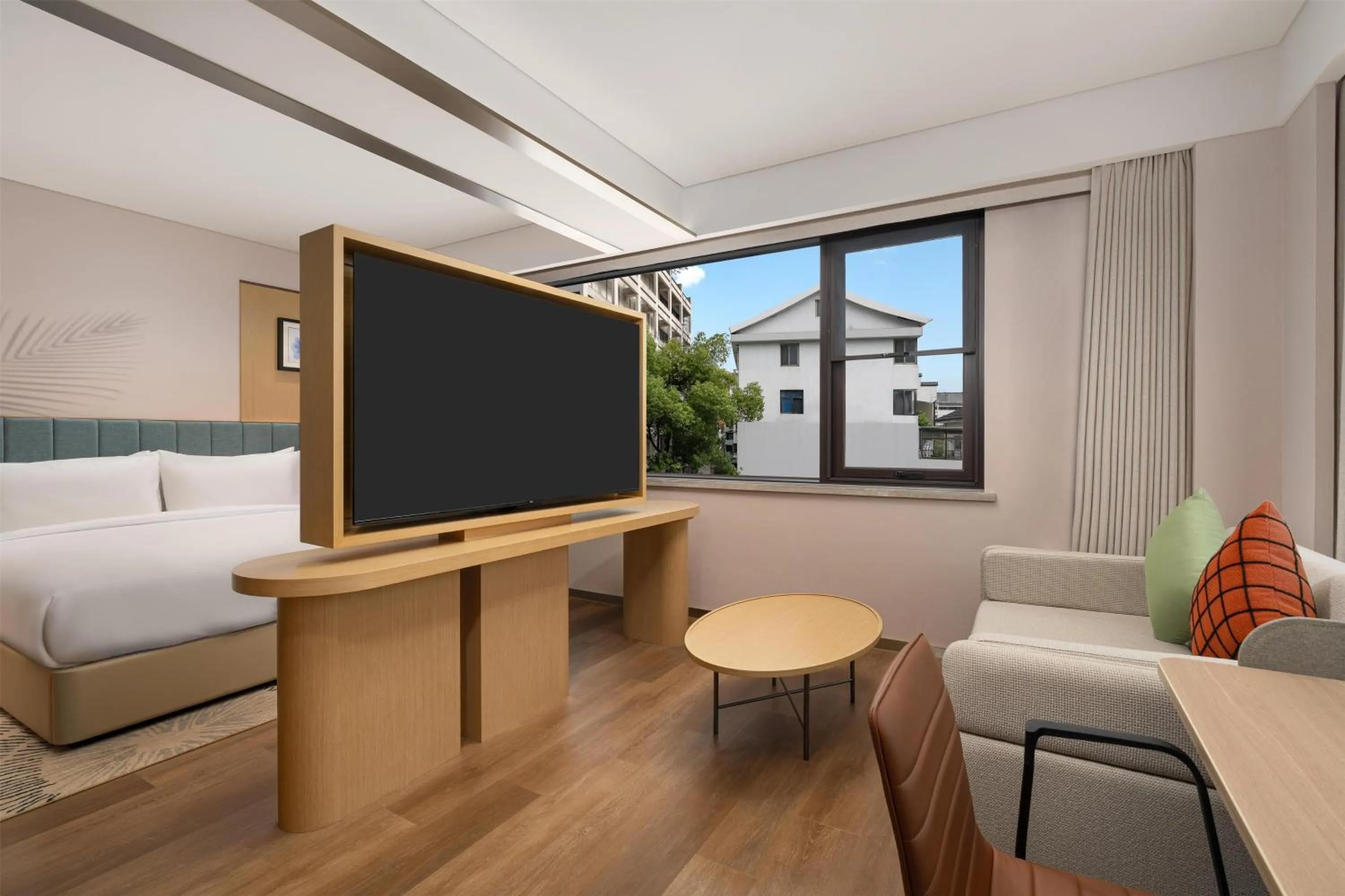 Living room, Bed in Hilton Garden Inn Shaoxing Lu Xun Native Place