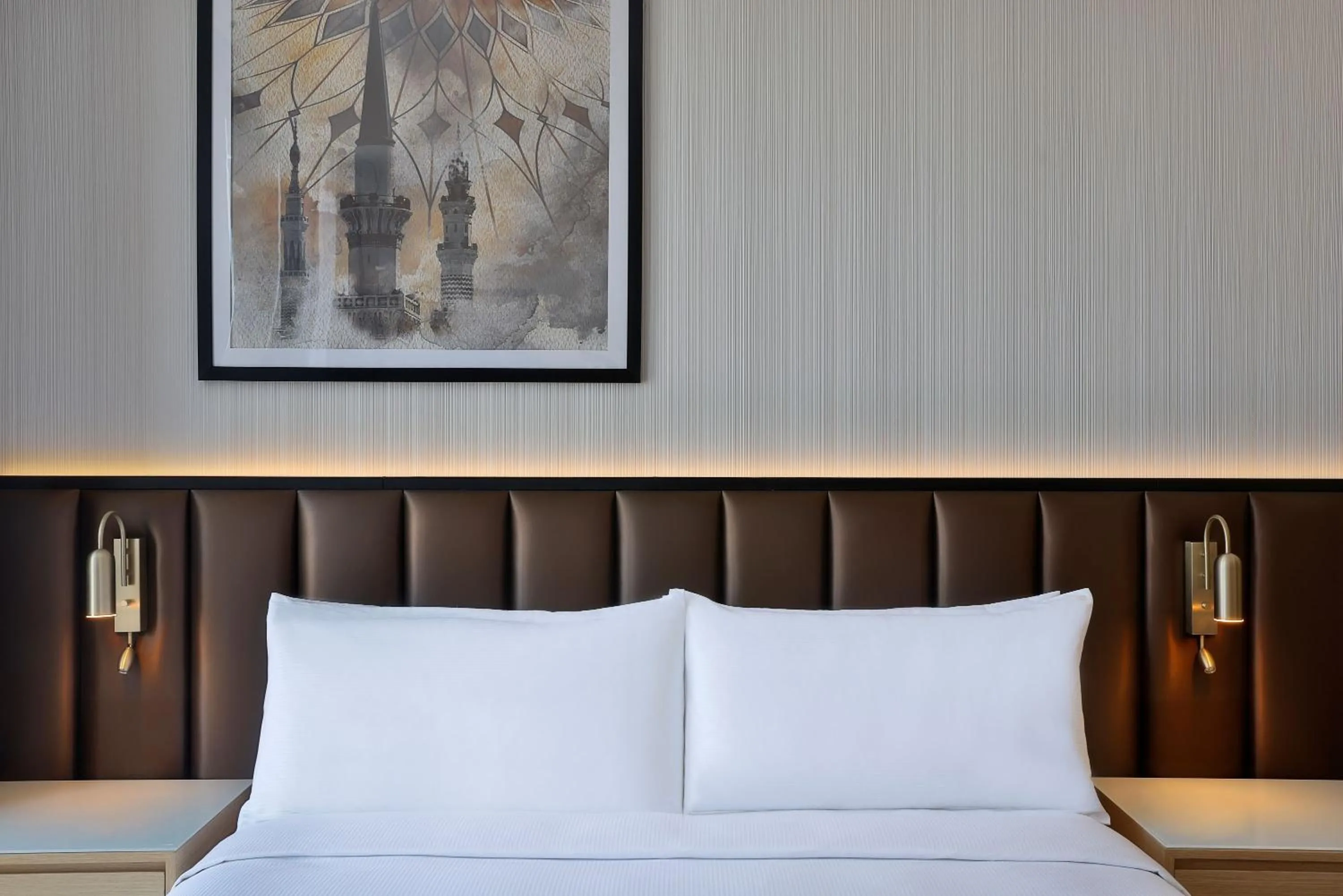 Bed in DoubleTree by Hilton Madinah Gate