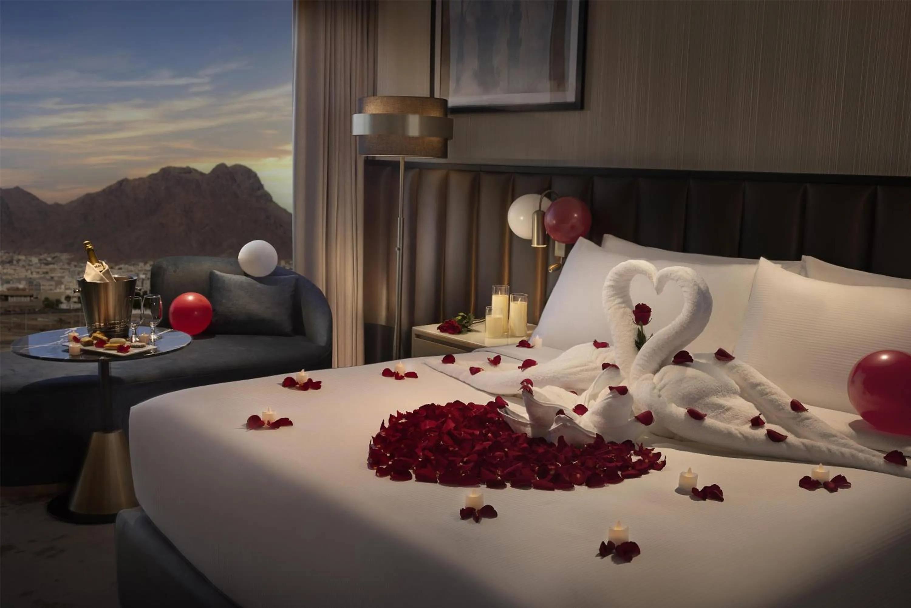 Bed in DoubleTree by Hilton Madinah Gate