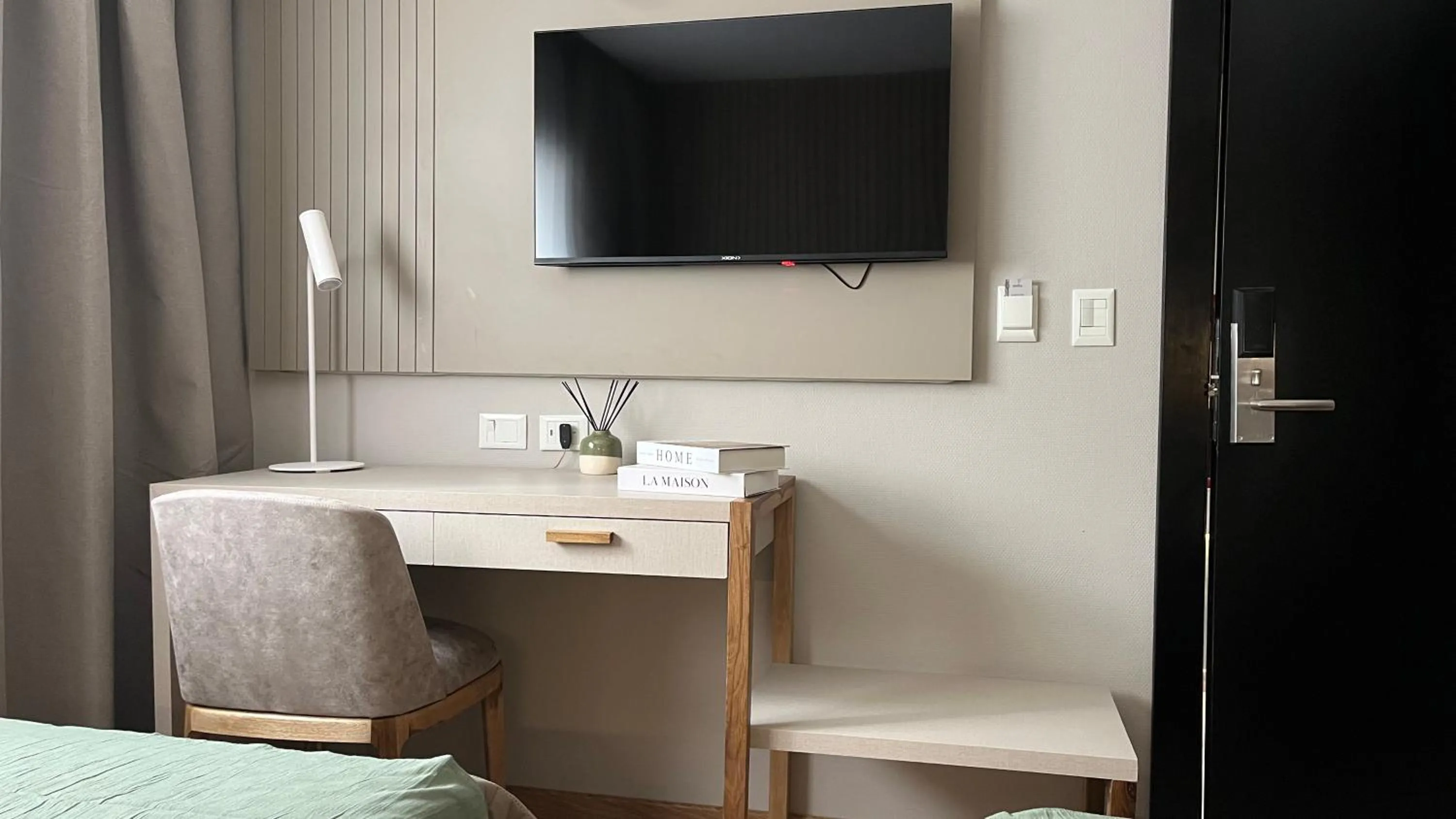 Empire Hotel Buenos Aires by HS