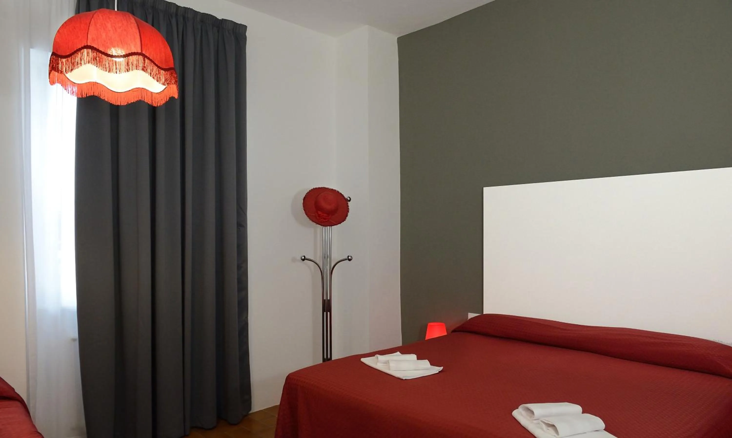 Bedroom in Hotel Piccola Firenze