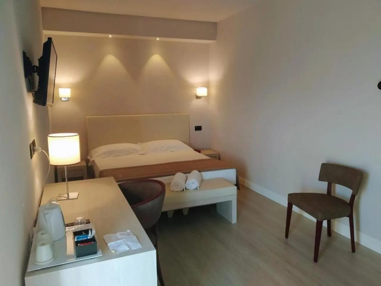 View (from property/room), Bed in Hotel Villa Barsanti