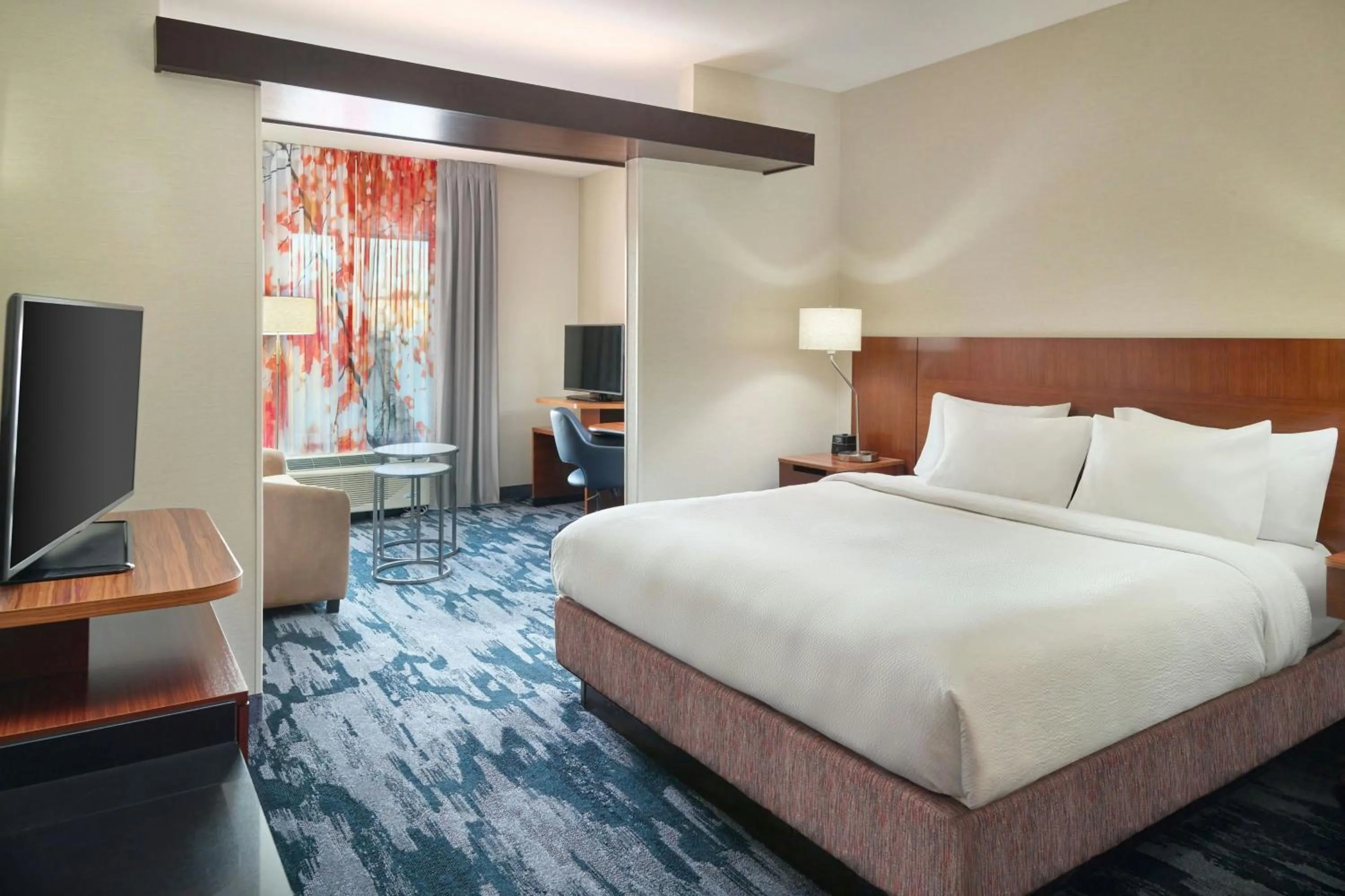 Bedroom, Bed in Fairfield Inn & Suites by Marriott Jackson