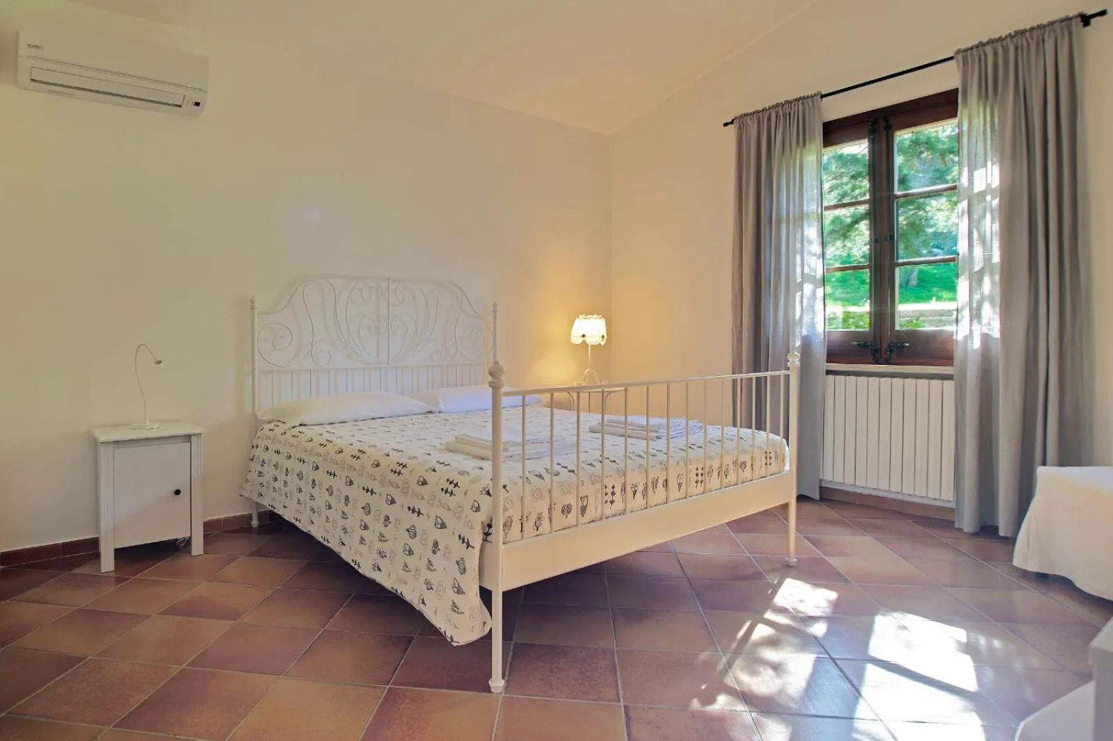 Bed in Poggio di mare