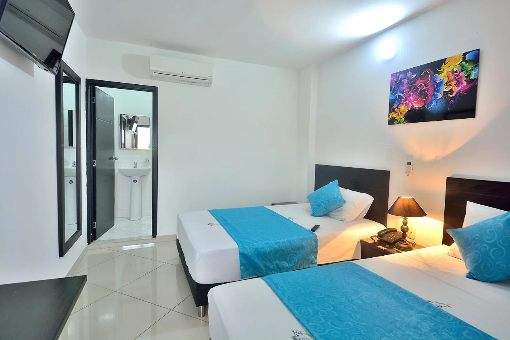 Bed in La Pera Hotel