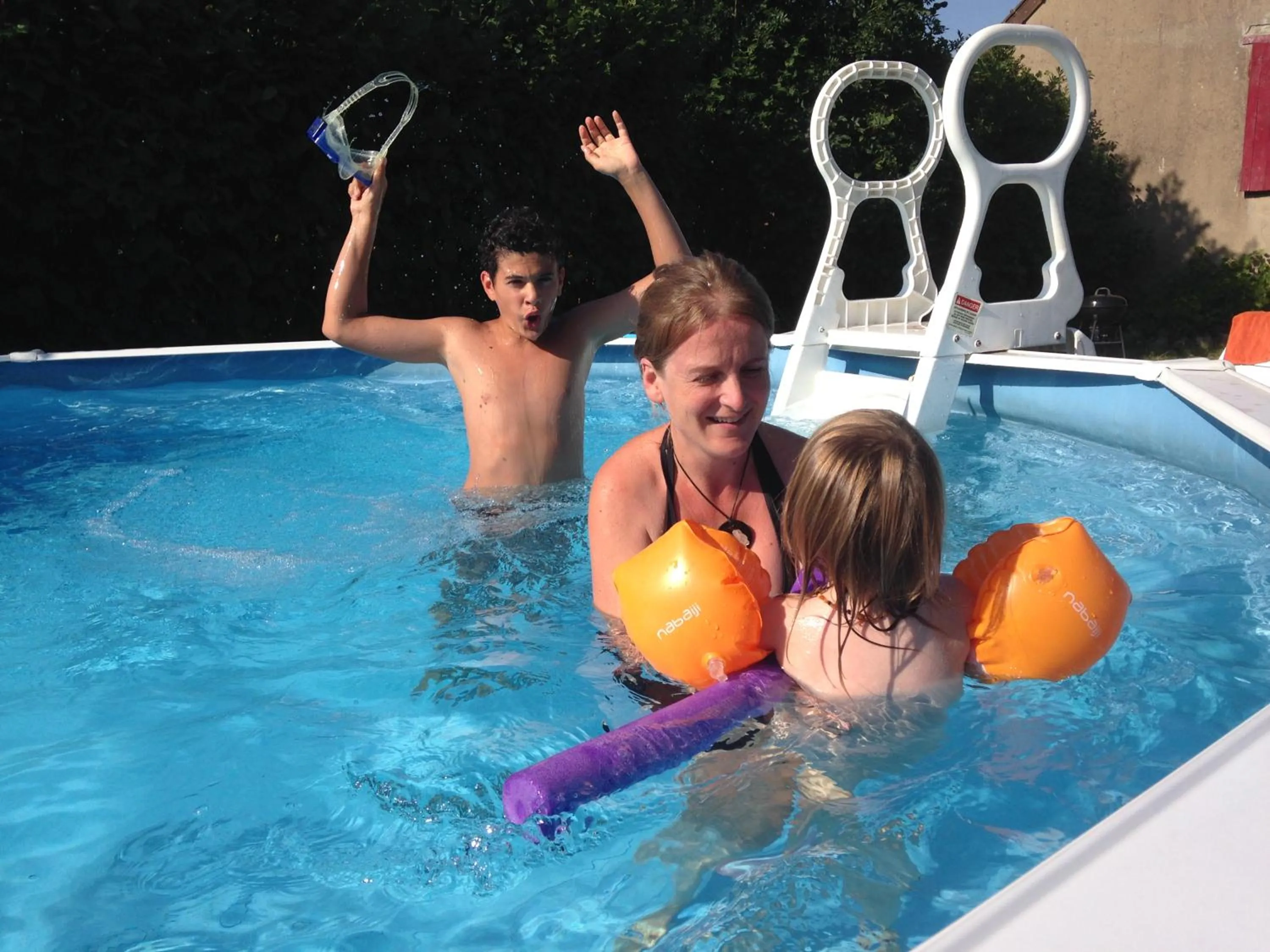 Family in Les Maitres Sonneurs